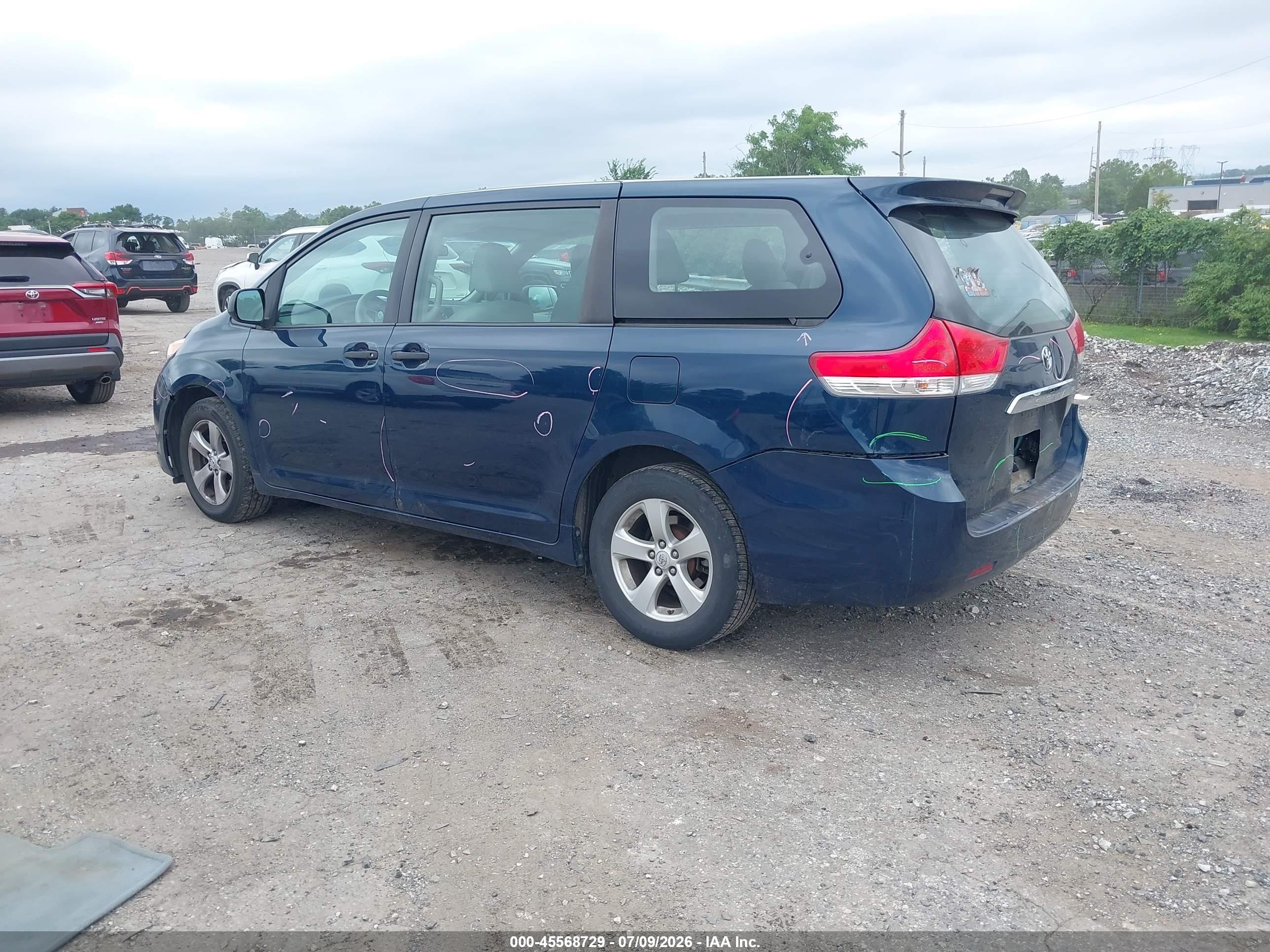 2011 Toyota Sienna Base V6 Dark Blue vin: 5TDZK3DC1BS068055