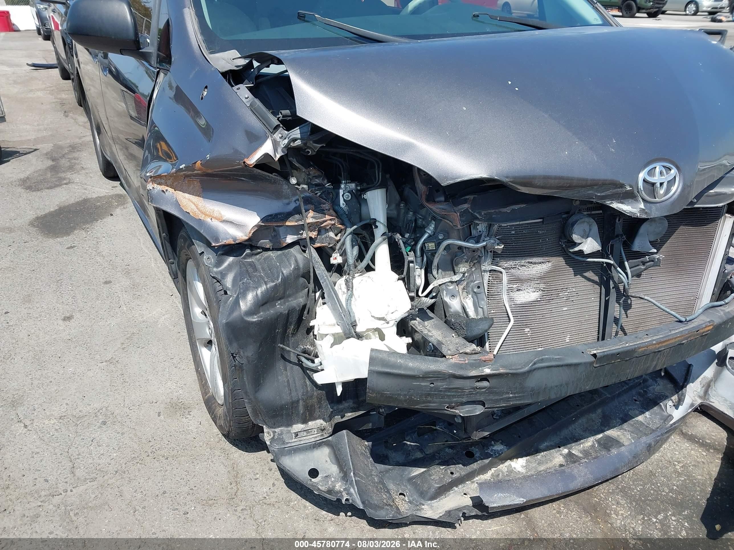 2012 Toyota Sienna Base V6 7 Passenger Серый vin: 5TDZK3DC1CS277233