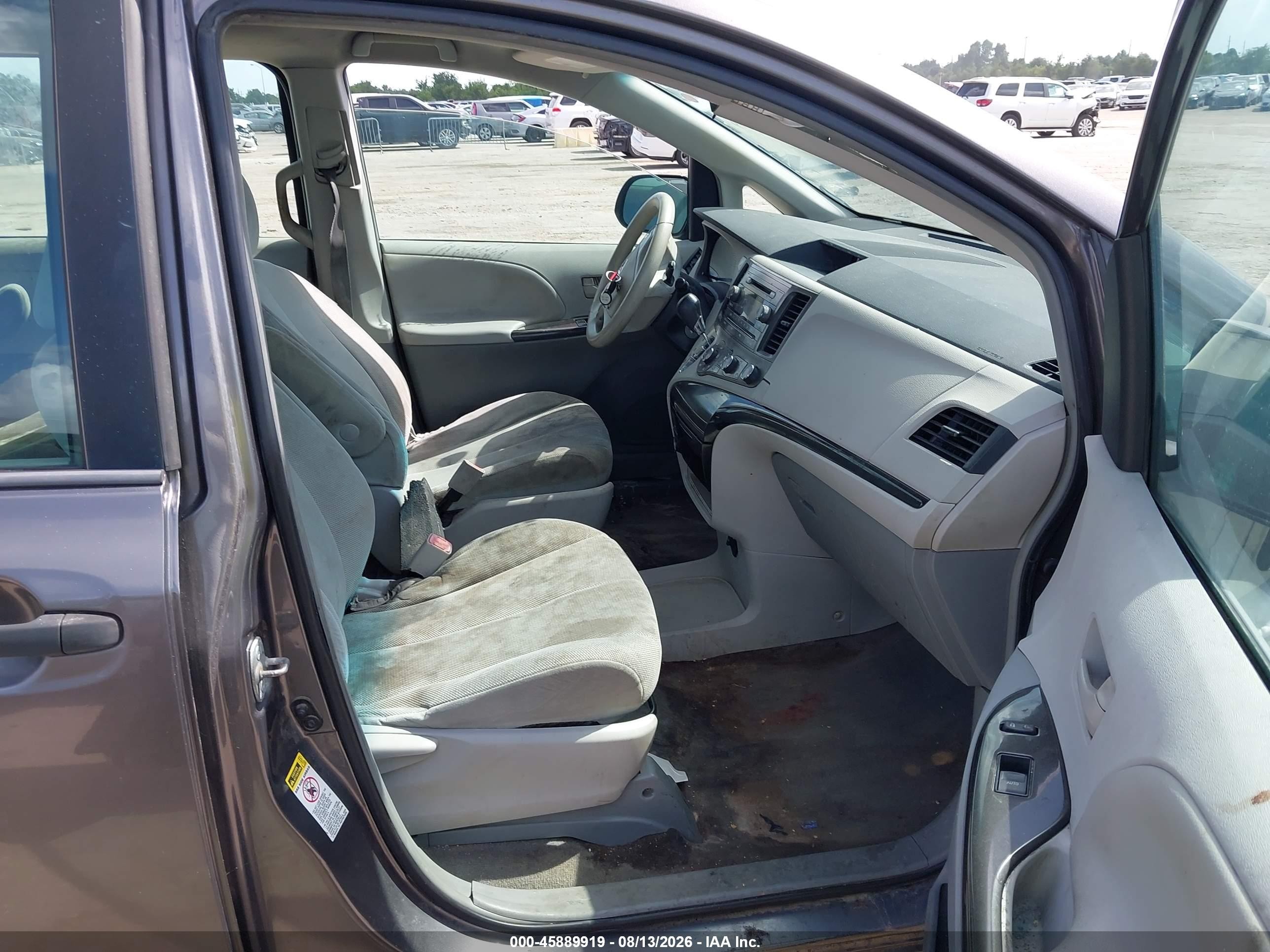 2013 Toyota Sienna L V6 7 Passenger Gray vin: 5TDZK3DC1DS296852