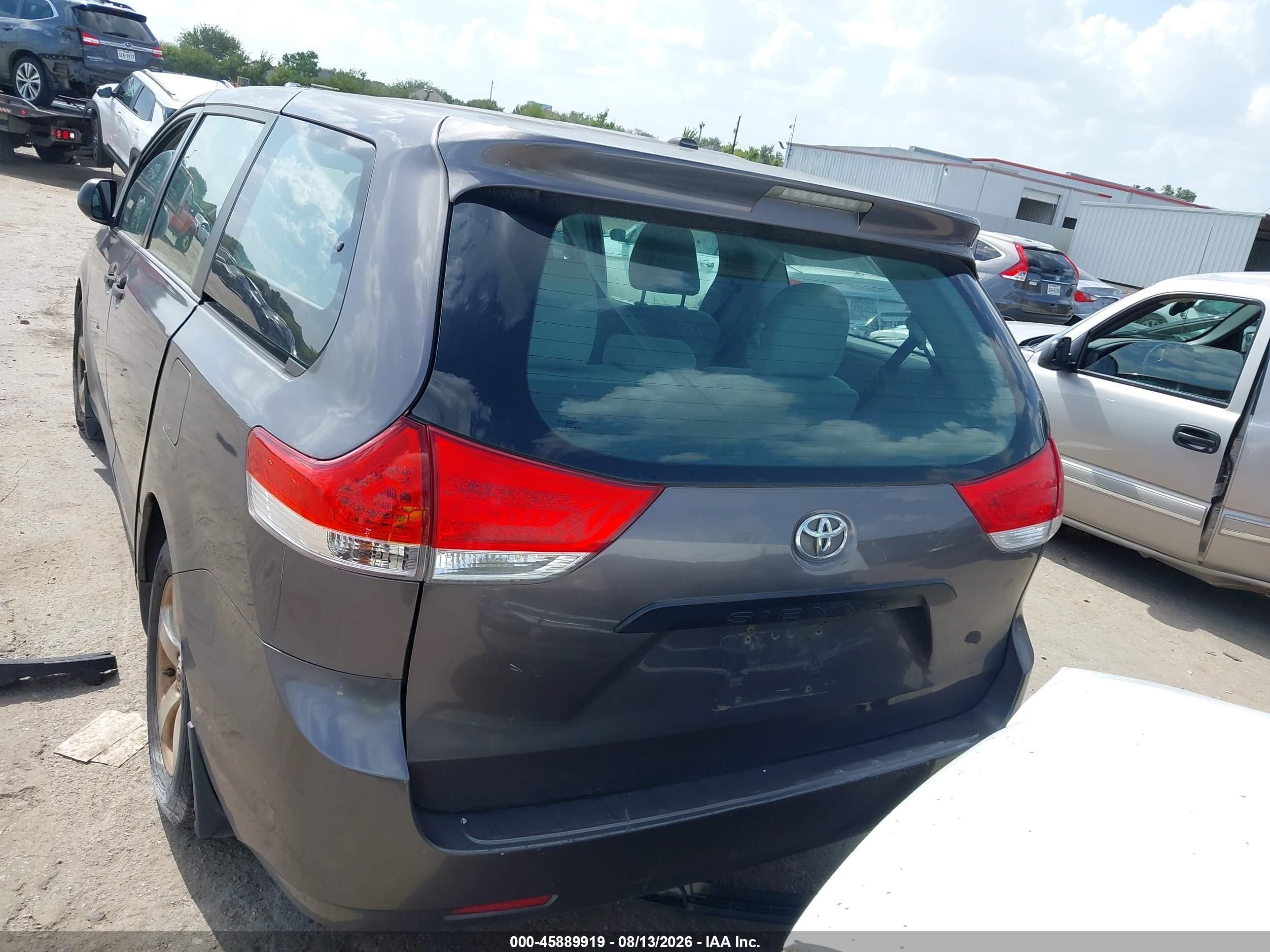 2013 Toyota Sienna L V6 7 Passenger Gray vin: 5TDZK3DC1DS296852