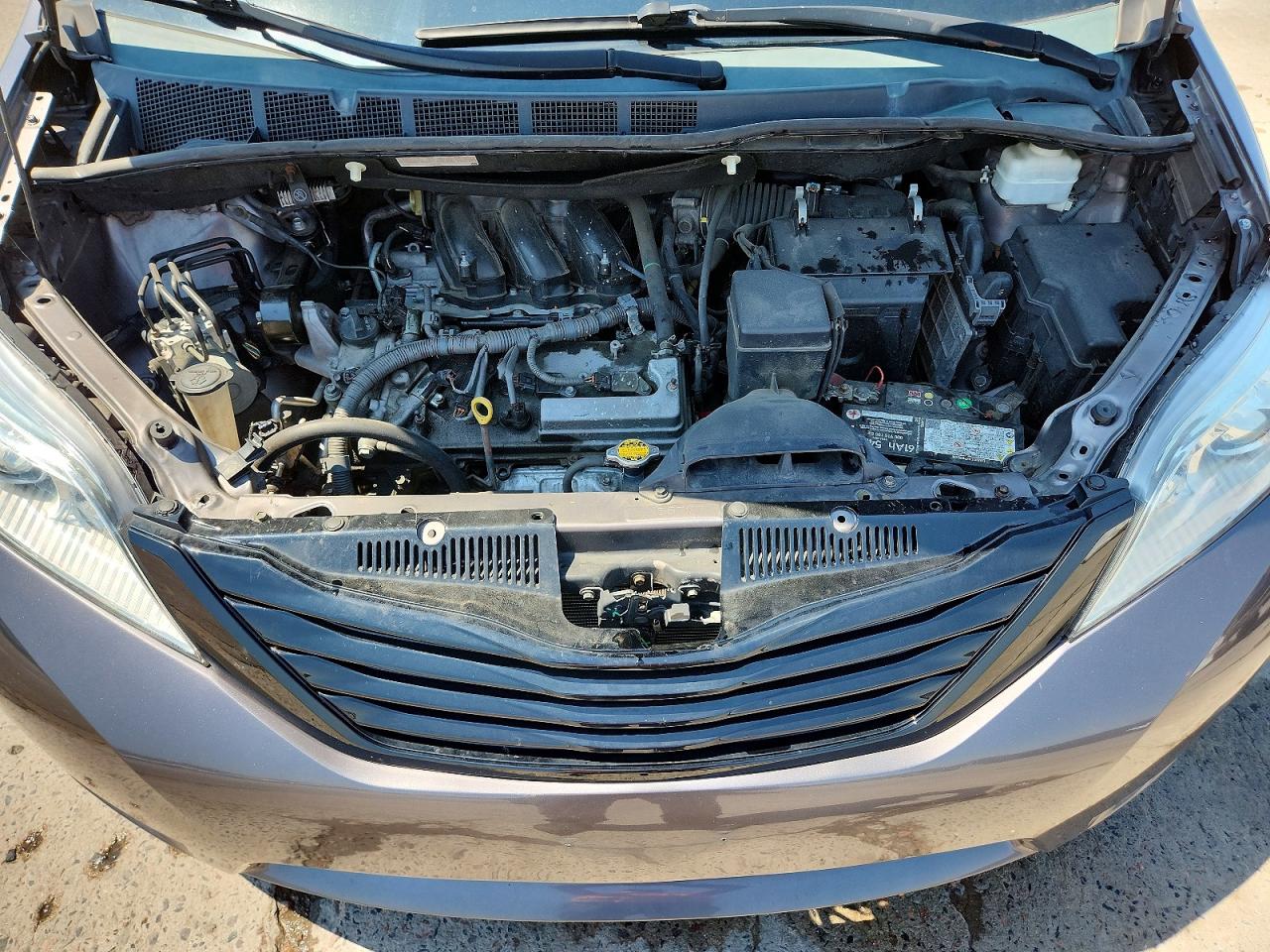 2013 Toyota Sienna L 7-passenger Gray vin: 5TDZK3DC1DS350831