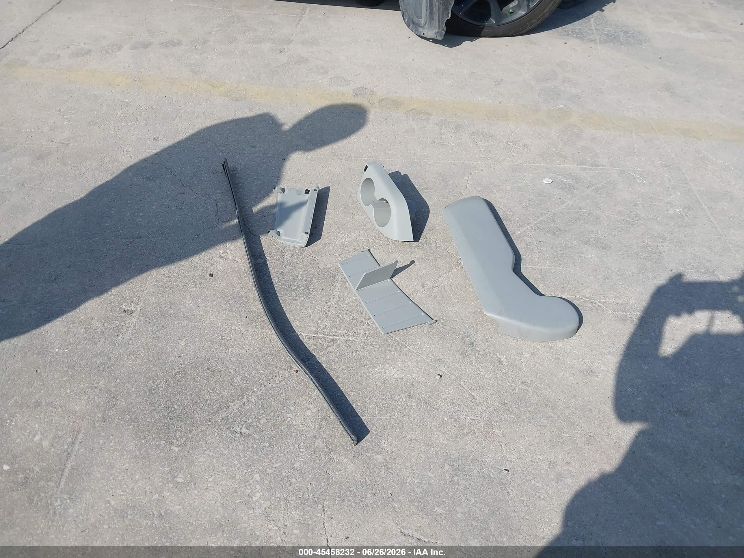 2014 Toyota Sienna L V6 7 Passenger Серый vin: 5TDZK3DC1ES443866