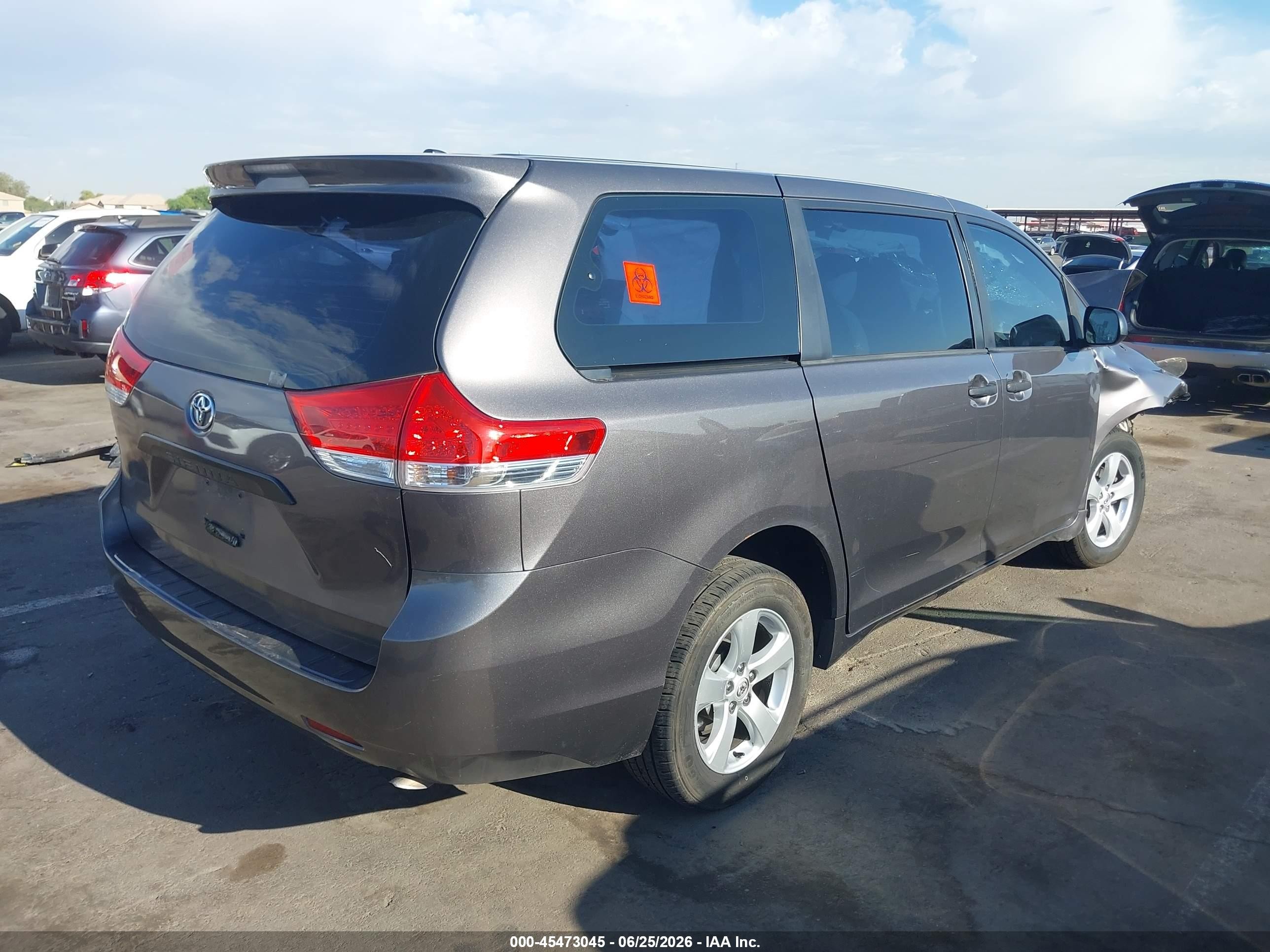 2014 Toyota Sienna L V6 7 Passenger Gray vin: 5TDZK3DC1ES488953