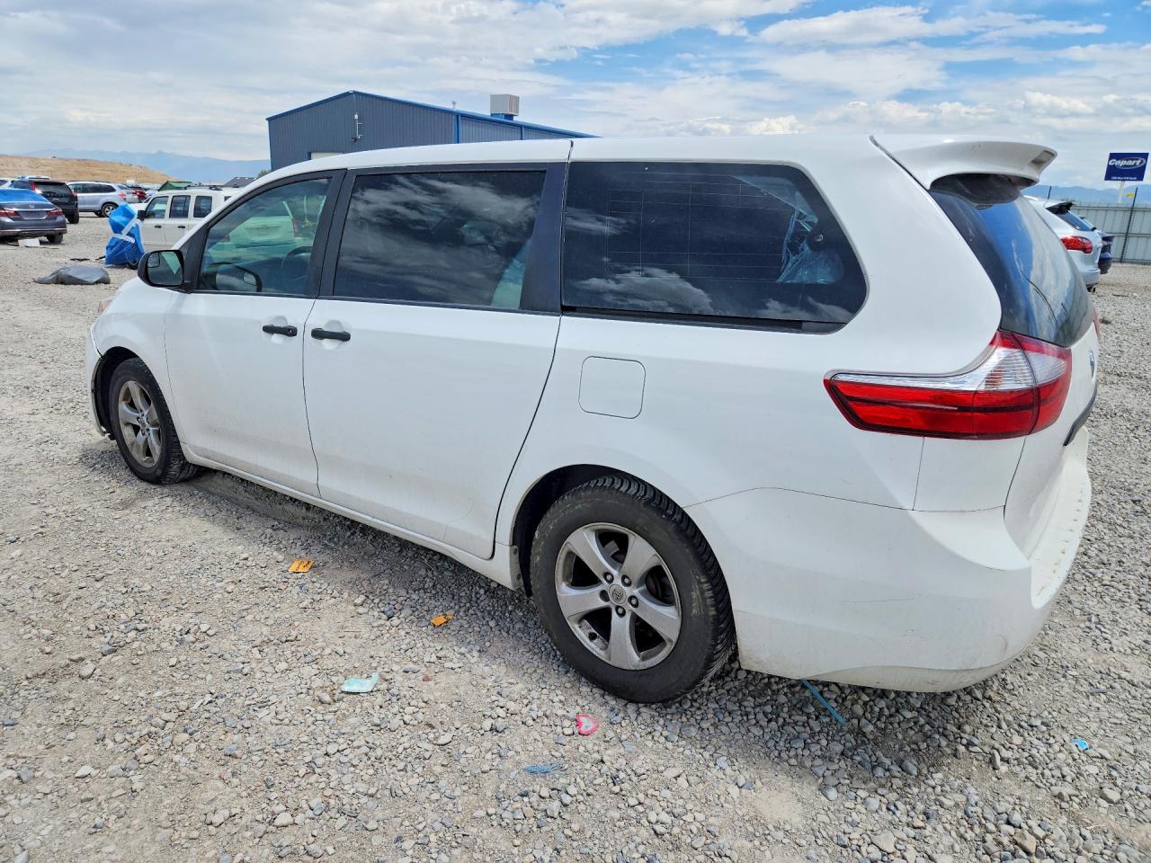 2015 Toyota Sienna L 7-passenger White vin: 5TDZK3DC1FS603746