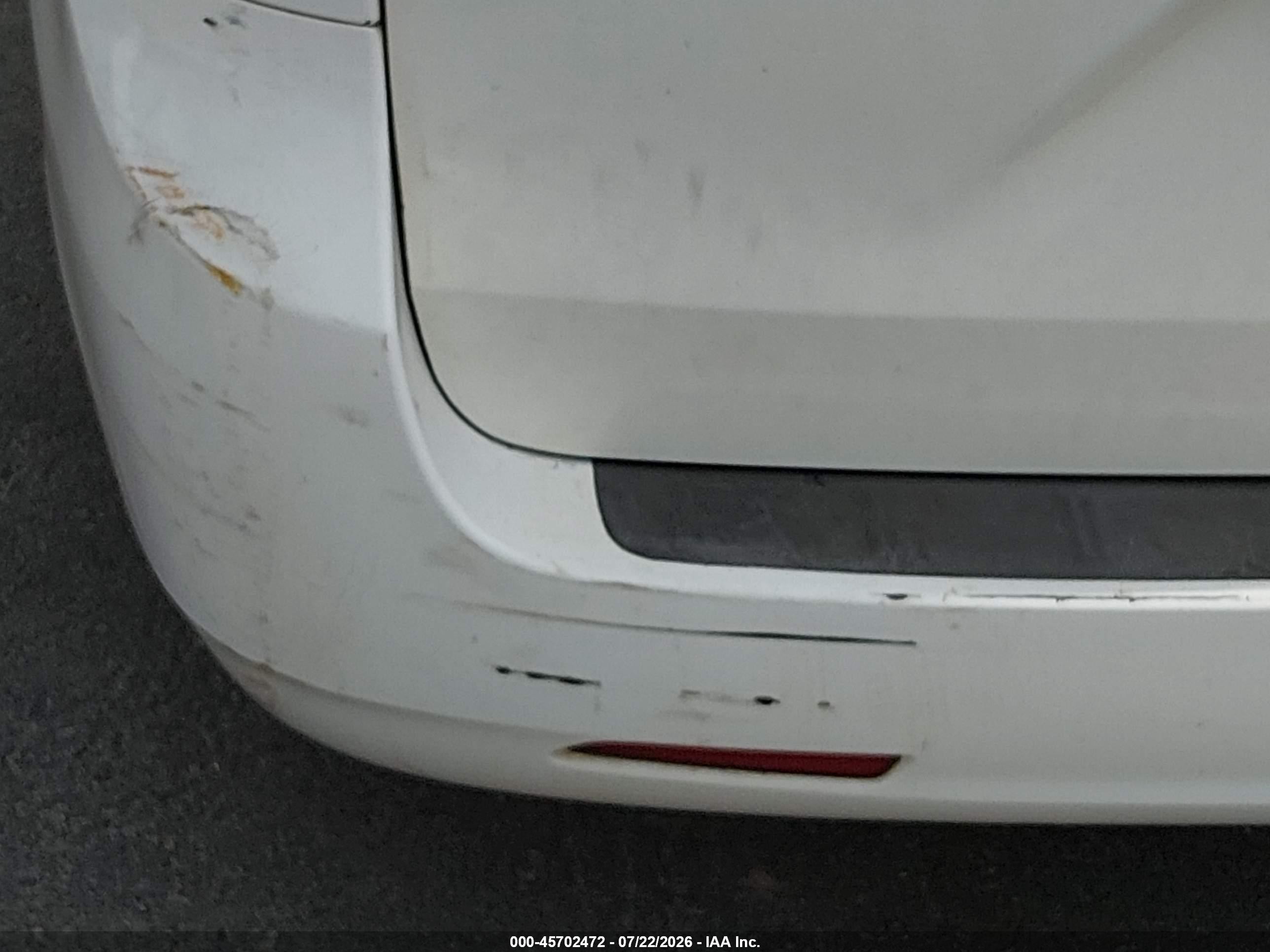 2011 Toyota Sienna Base V6 White vin: 5TDZK3DC2BS063172