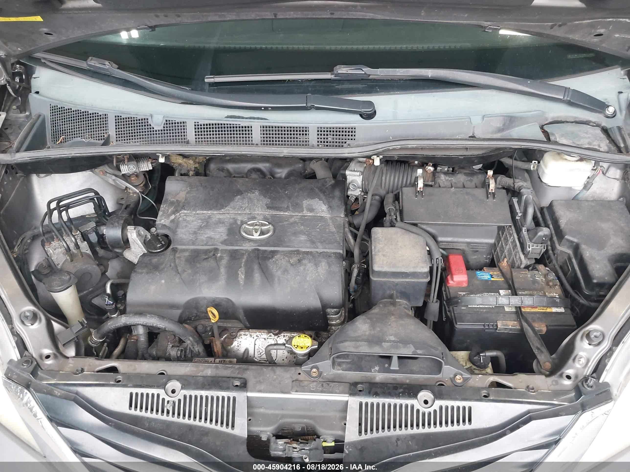 2011 Toyota Sienna Base V6 Gray vin: 5TDZK3DC2BS071630