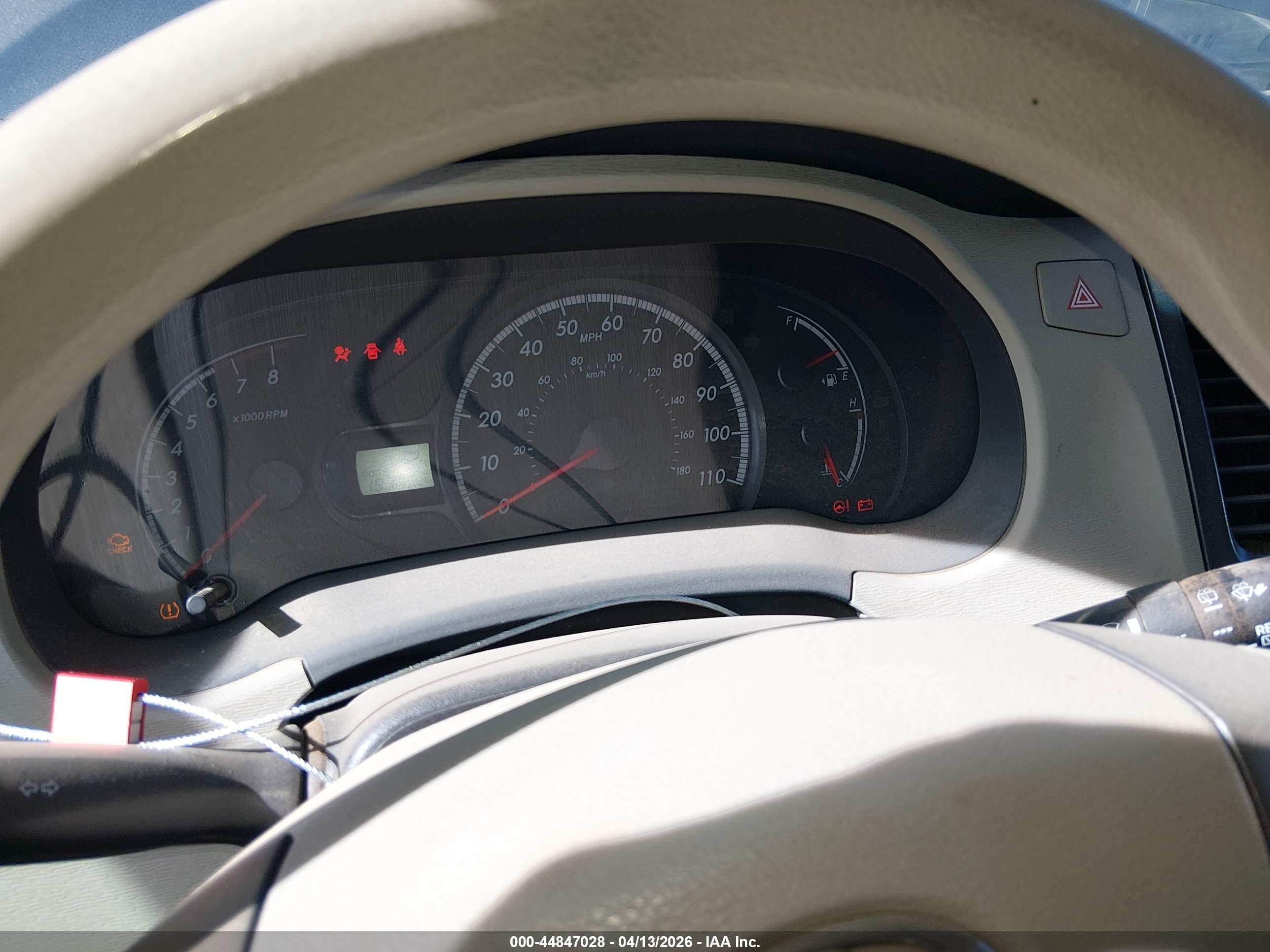 2012 Toyota Sienna Base V6 7 Passenger Gray vin: 5TDZK3DC2CS199982