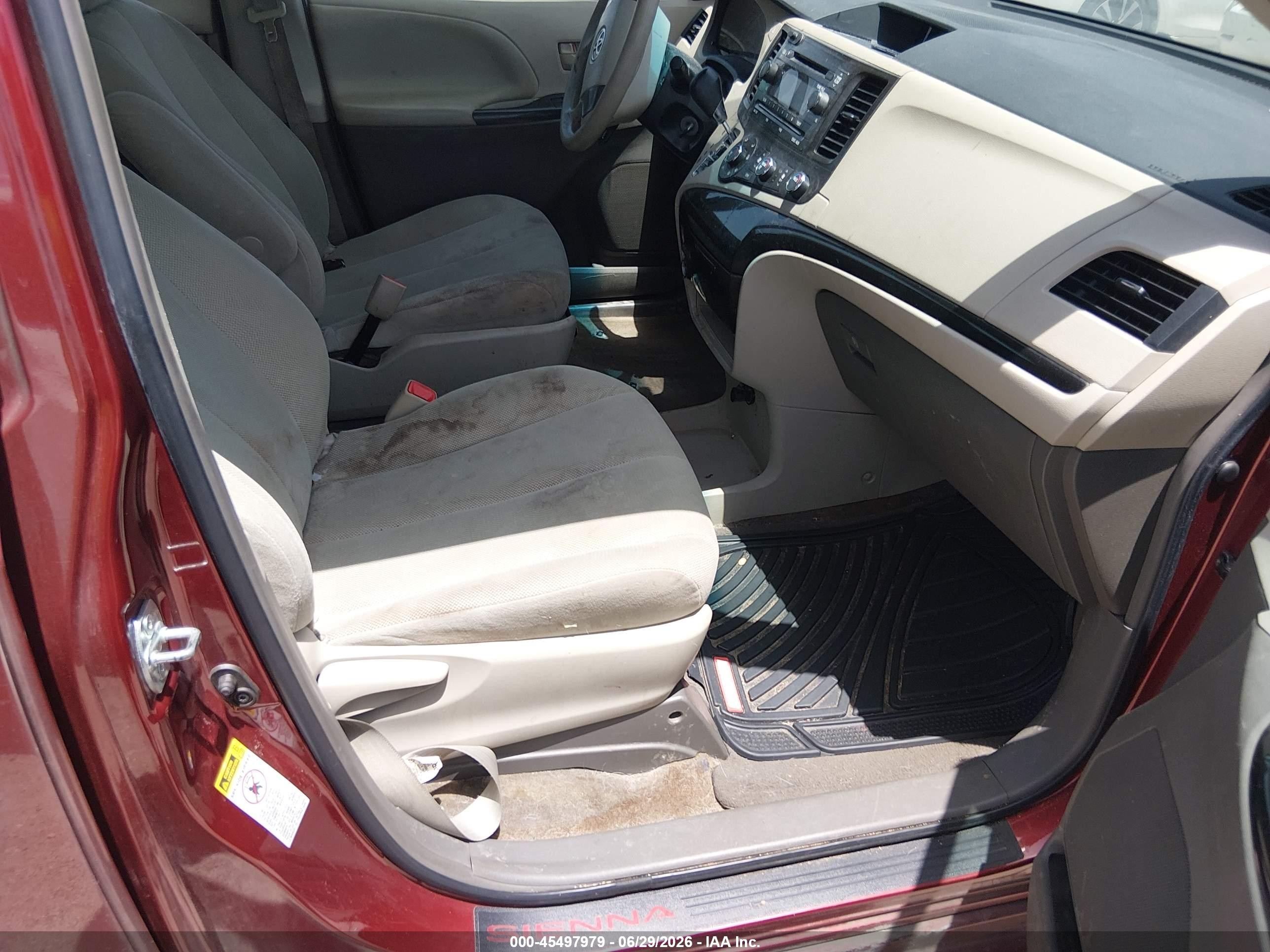 2013 Toyota Sienna L V6 7 Passenger Burgundy vin: 5TDZK3DC2DS281602
