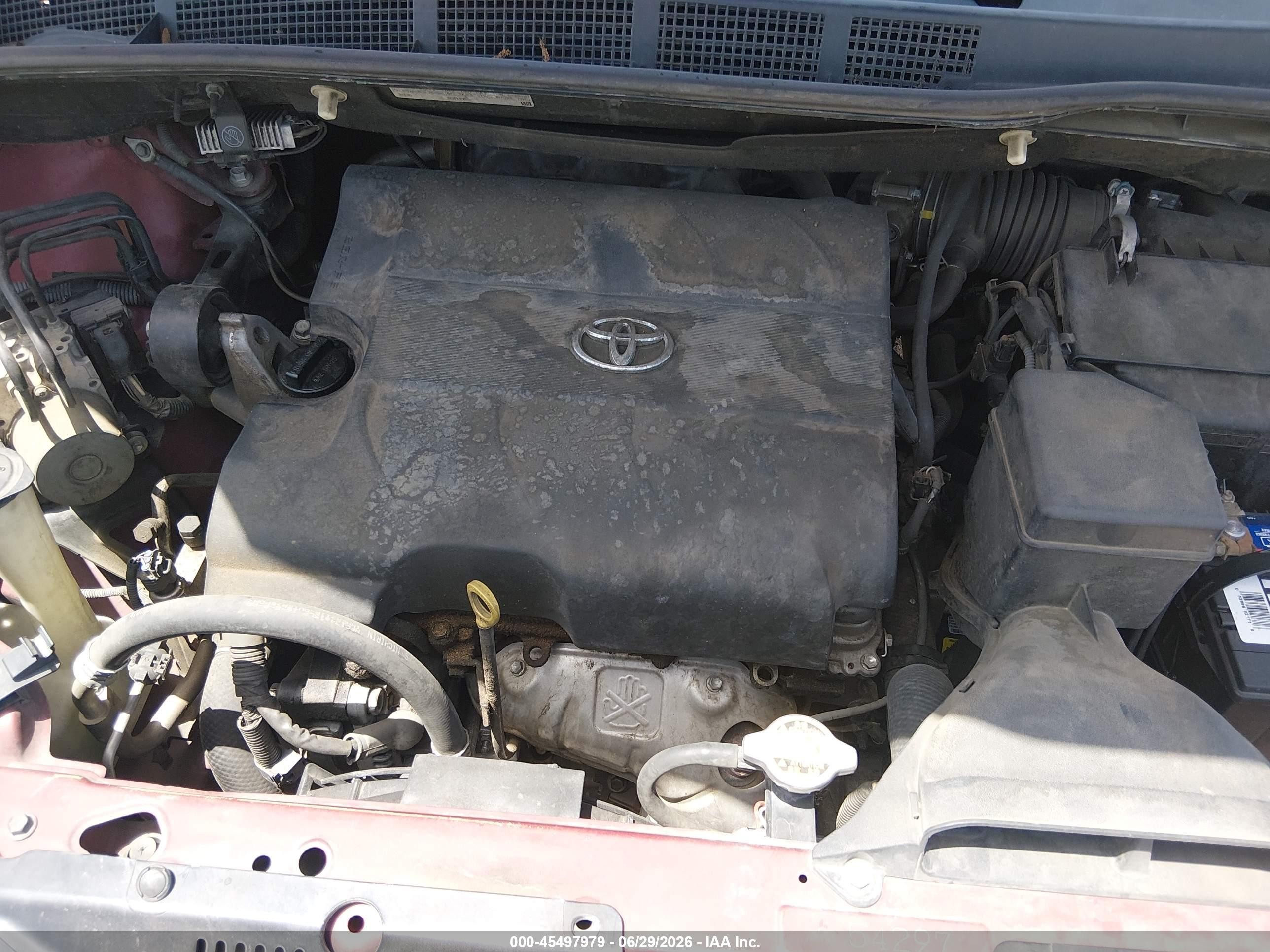 2013 Toyota Sienna L V6 7 Passenger Burgundy vin: 5TDZK3DC2DS281602