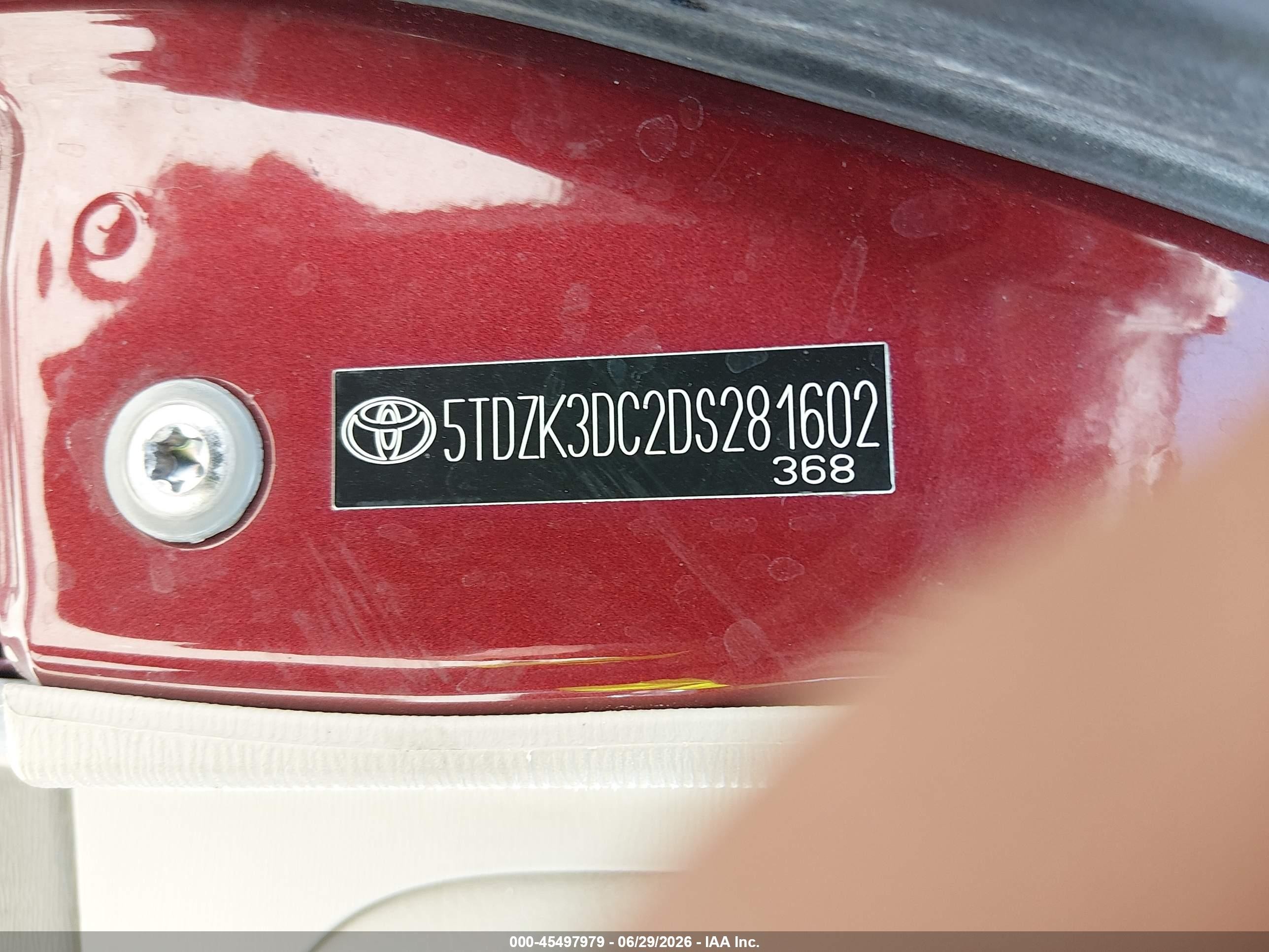 2013 Toyota Sienna L V6 7 Passenger Burgundy vin: 5TDZK3DC2DS281602