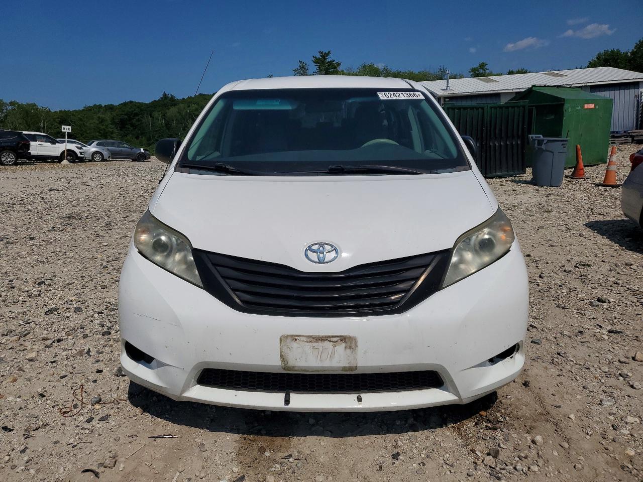 2014 Toyota Sienna L 7-passenger White vin: 5TDZK3DC2ES451989