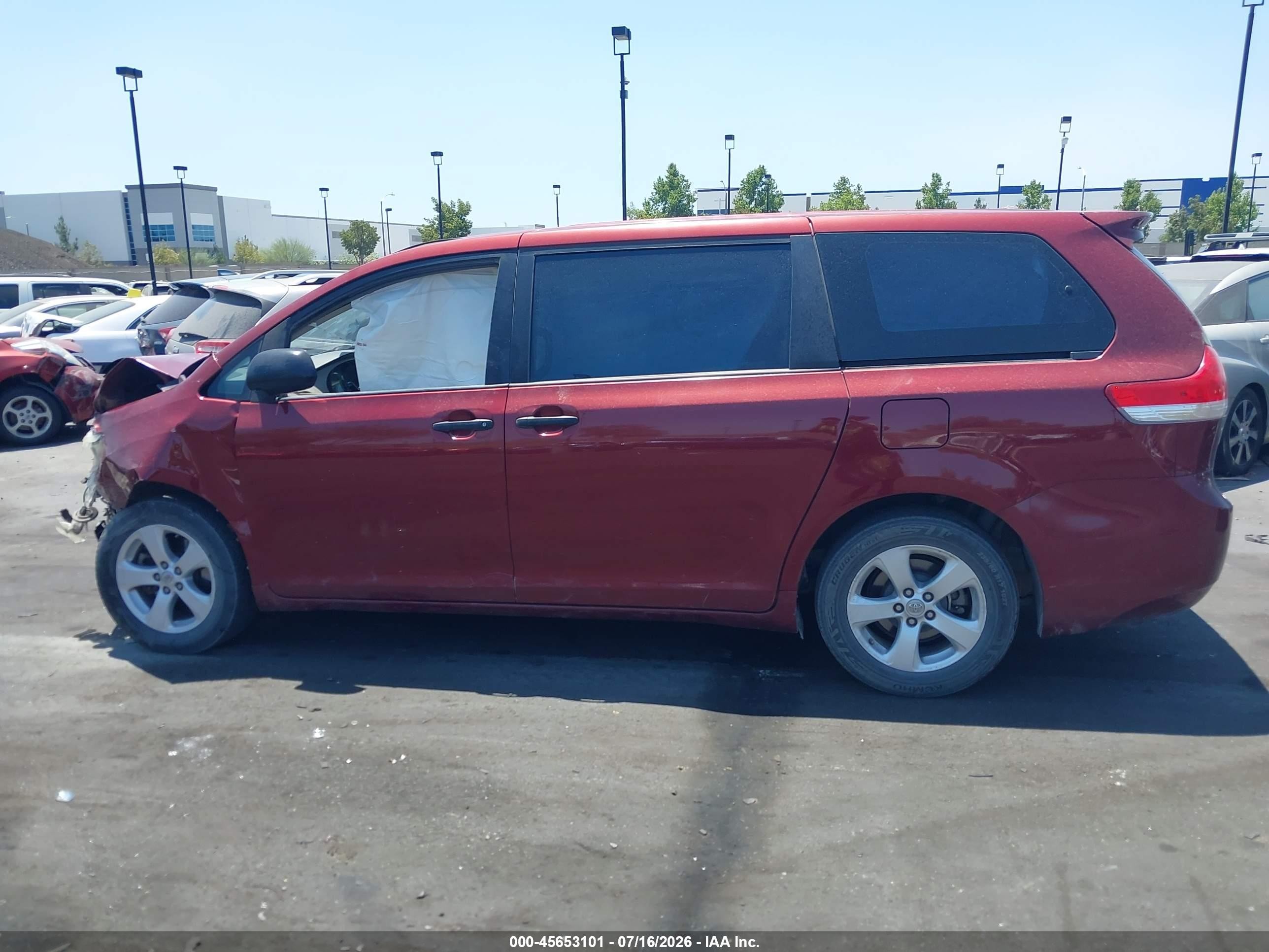 2014 Toyota Sienna L V6 7 Passenger Red vin: 5TDZK3DC2ES463690
