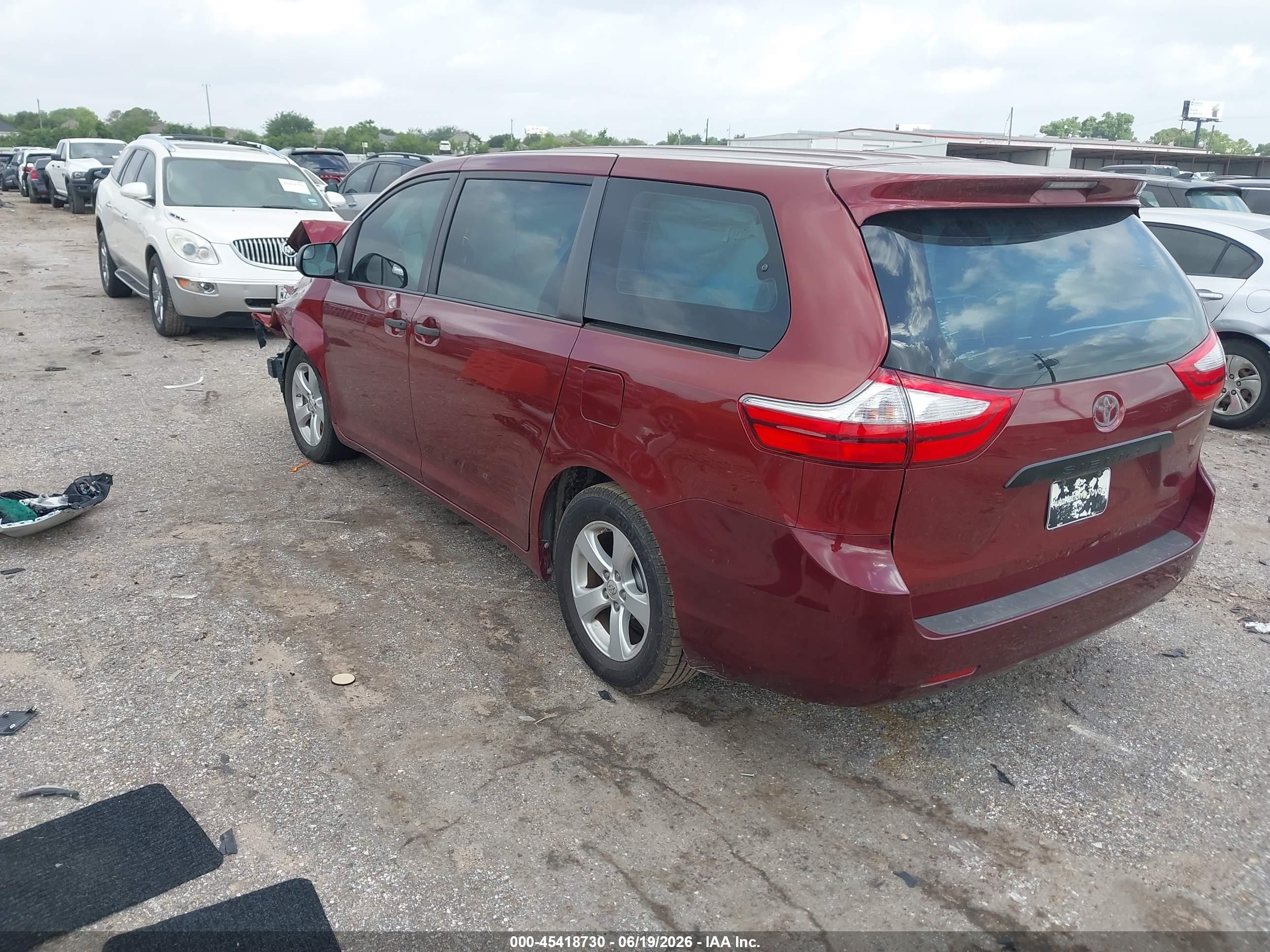 2015 Toyota Sienna L 7 Passenger Red vin: 5TDZK3DC2FS586097