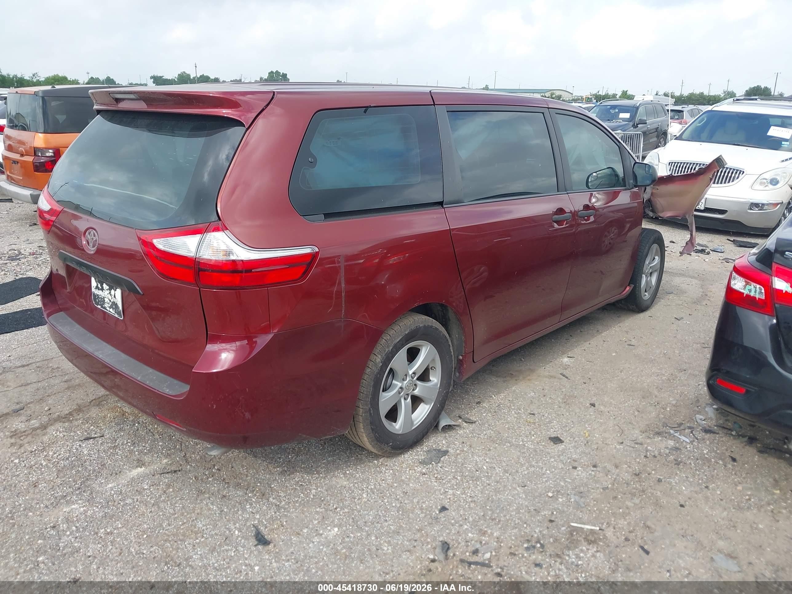 2015 Toyota Sienna L 7 Passenger Red vin: 5TDZK3DC2FS586097