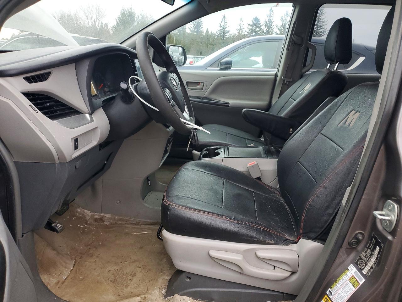 2015 Toyota Sienna L 7-passenger Gray vin: 5TDZK3DC2FS614593