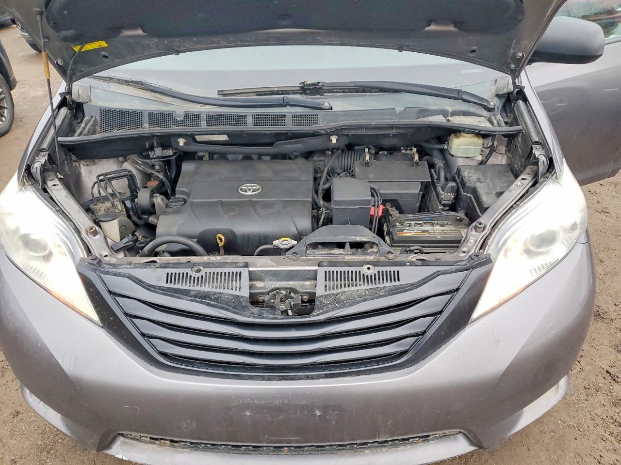 2015 Toyota Sienna L 7-passenger Gray vin: 5TDZK3DC2FS614593