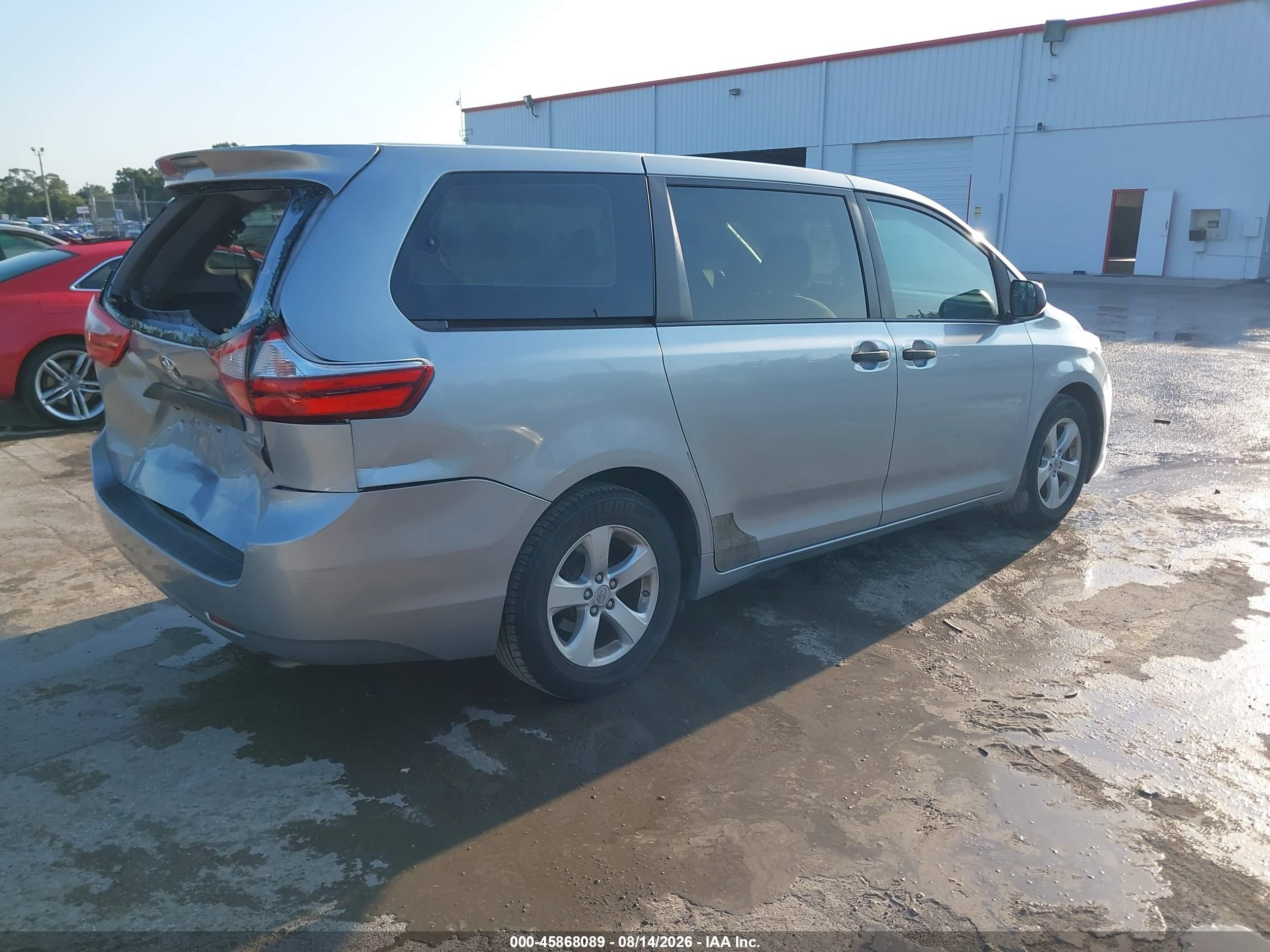 2015 Toyota Sienna L 7 Passenger Синий vin: 5TDZK3DC2FS660697