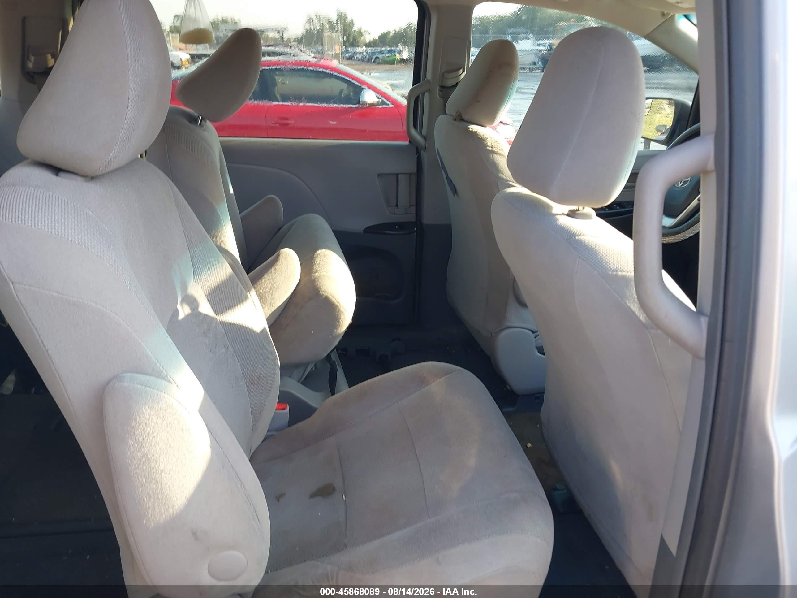 2015 Toyota Sienna L 7 Passenger Синий vin: 5TDZK3DC2FS660697