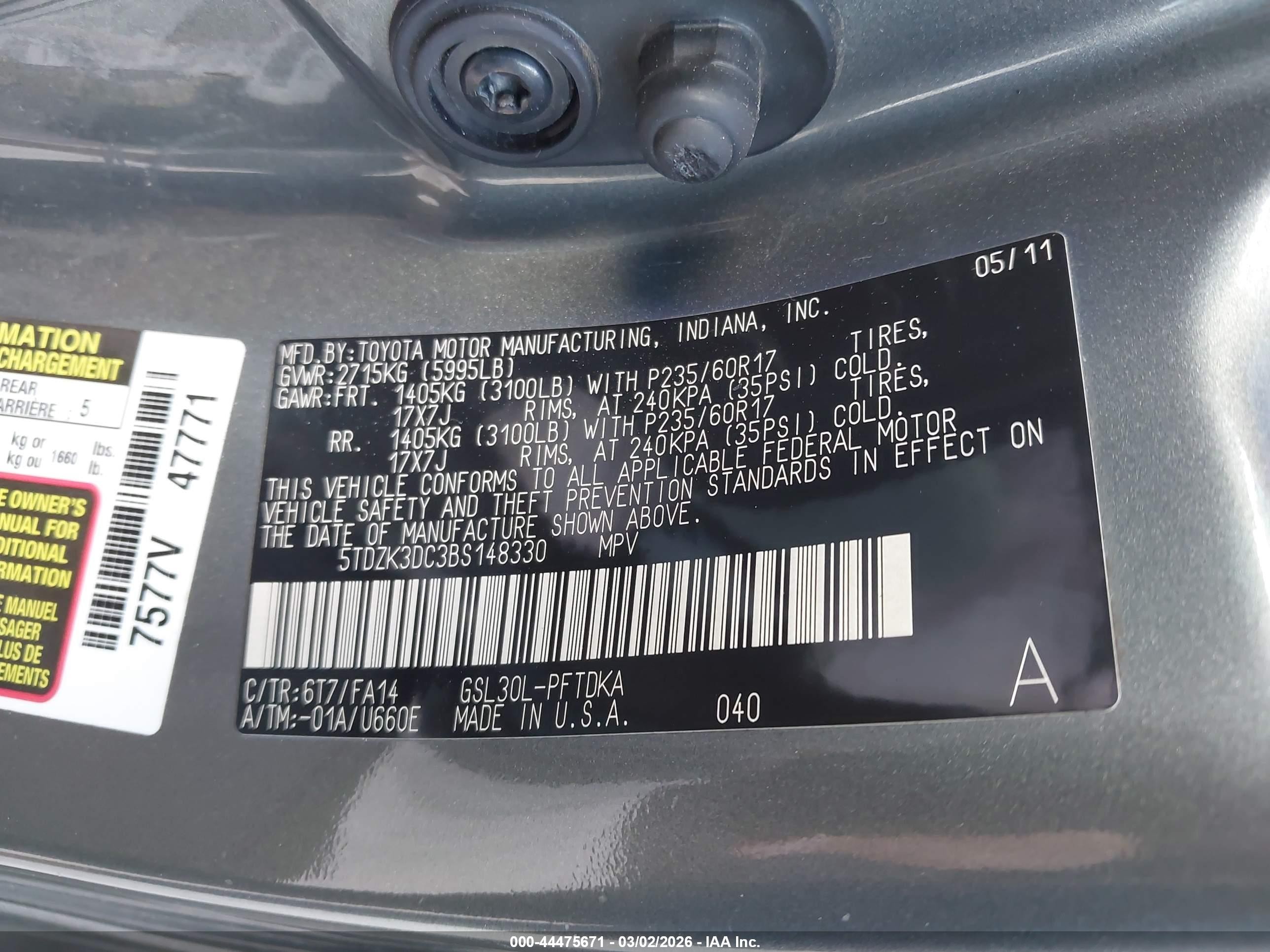 2011 Toyota Sienna Base V6 Серый vin: 5TDZK3DC3BS148330