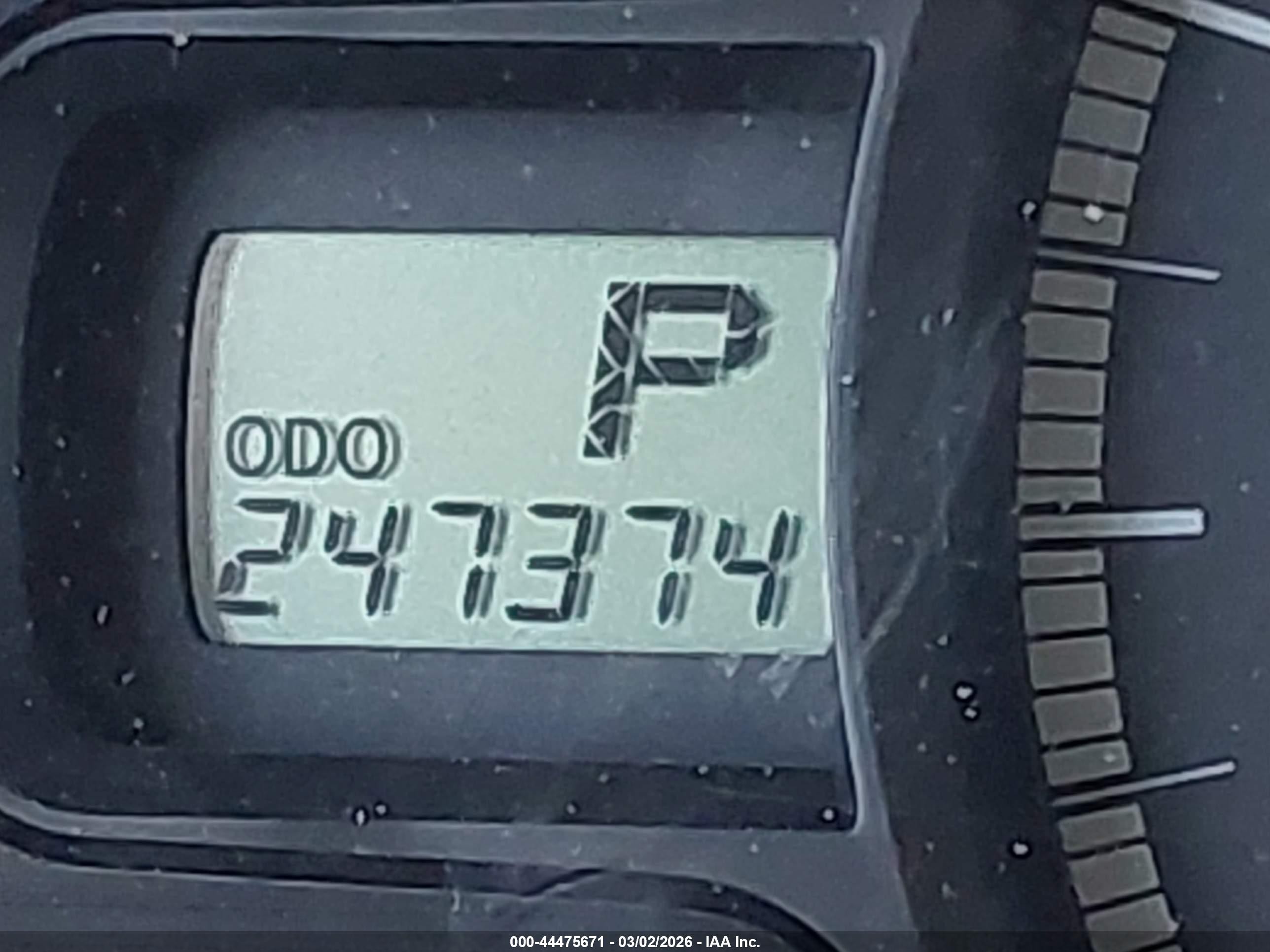 2011 Toyota Sienna Base V6 Серый vin: 5TDZK3DC3BS148330