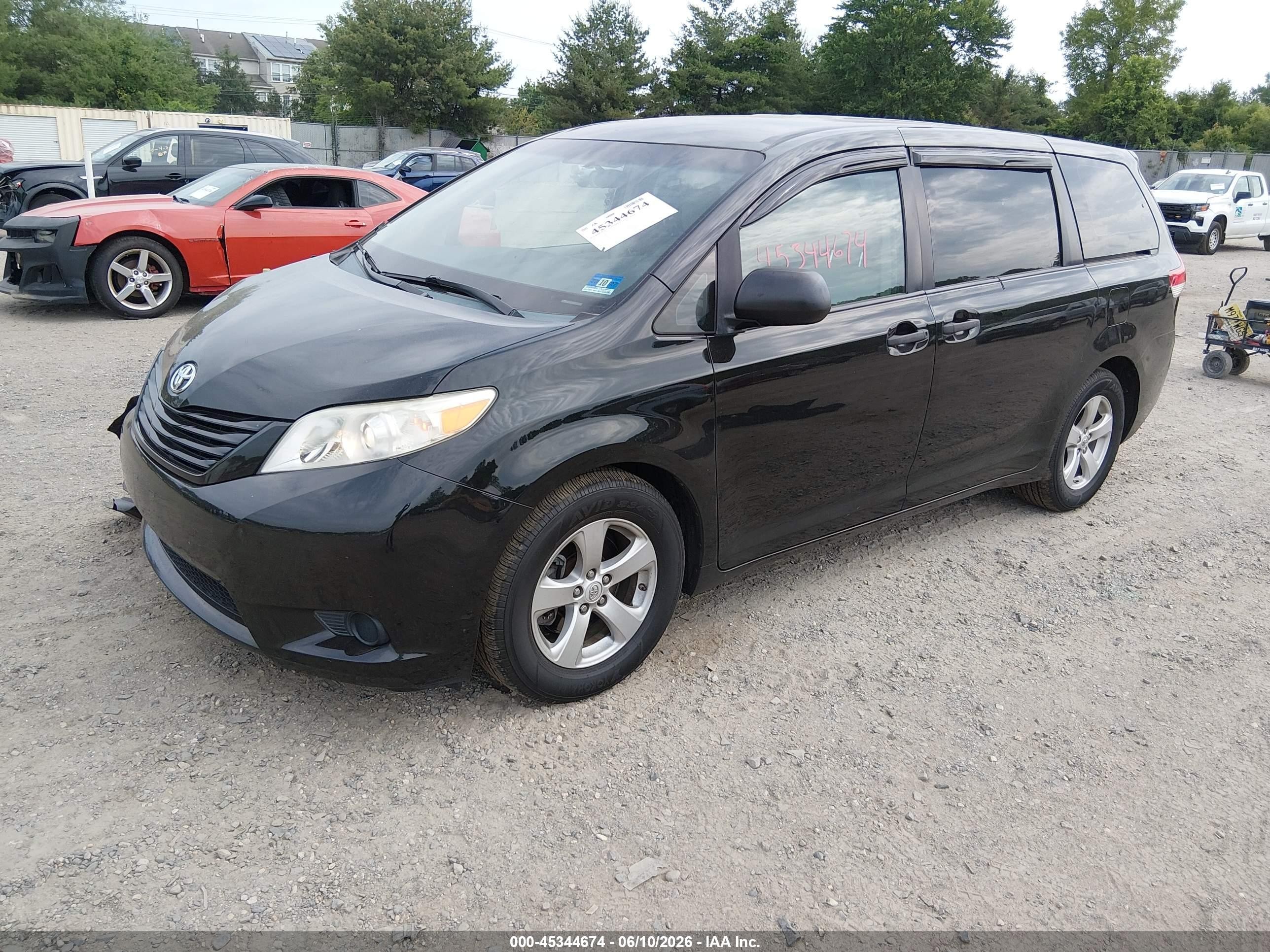 2013 Toyota Sienna L V6 7 Passenger Black vin: 5TDZK3DC3DS291636