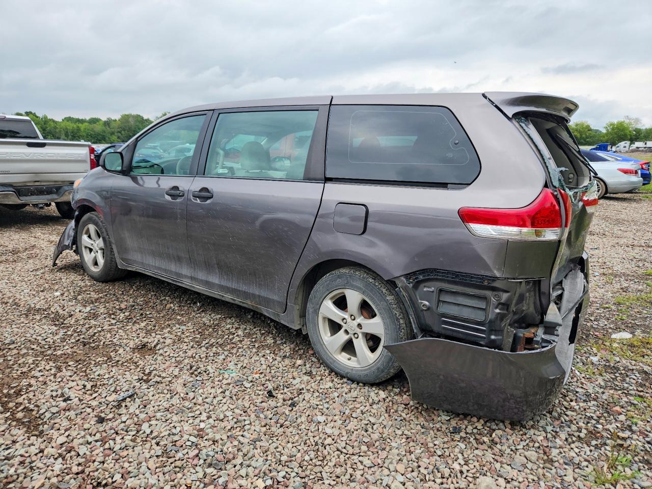 2014 Toyota Sienna L 7-passenger Серый vin: 5TDZK3DC3ES439088