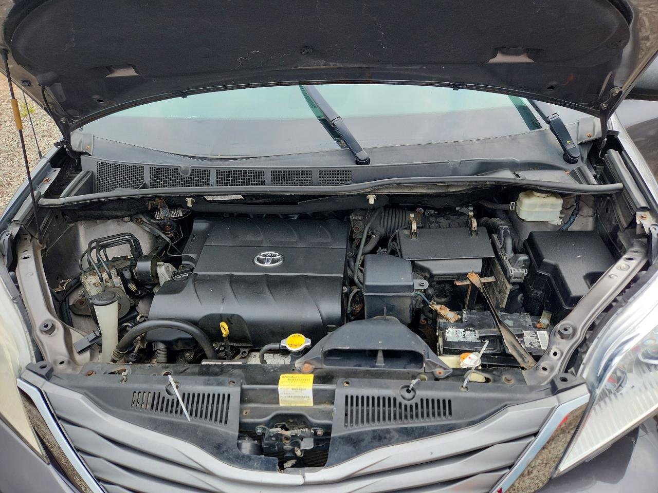 2014 Toyota Sienna L 7-passenger Серый vin: 5TDZK3DC3ES439088