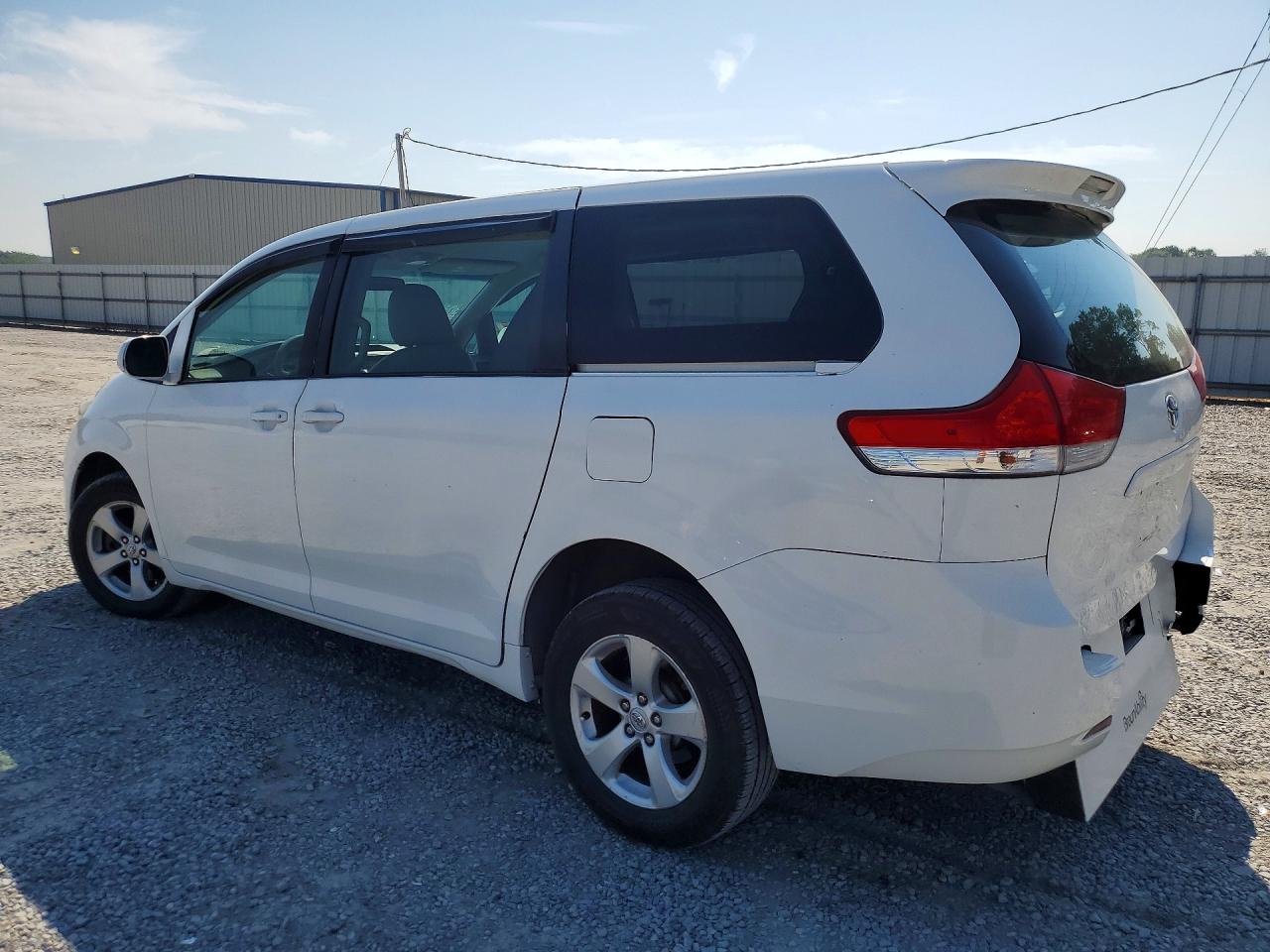 2014 Toyota Sienna L 7-passenger Белый vin: 5TDZK3DC3ES450849