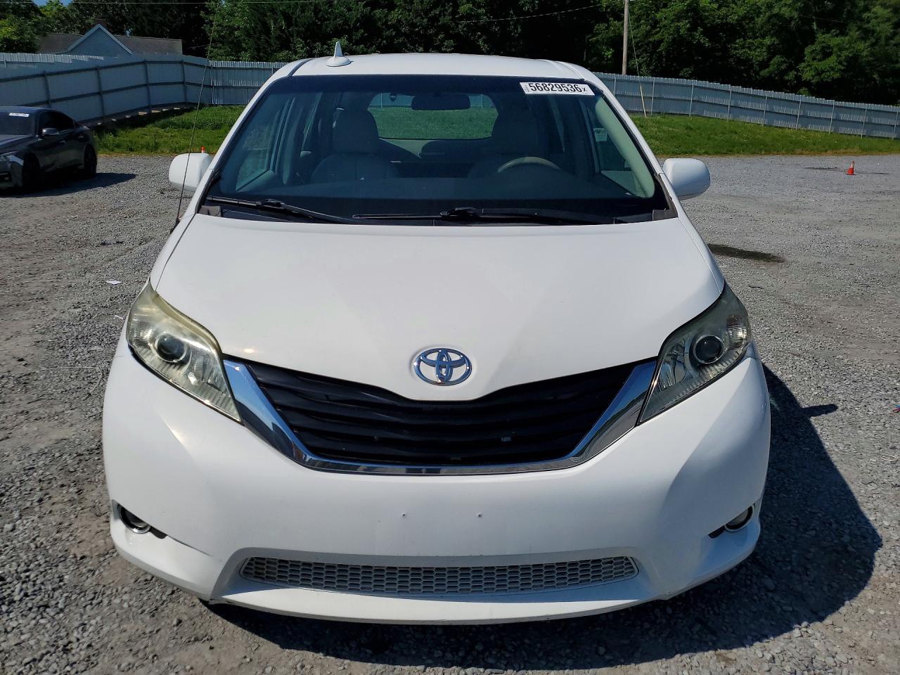 2014 Toyota Sienna L 7-passenger Белый vin: 5TDZK3DC3ES450849