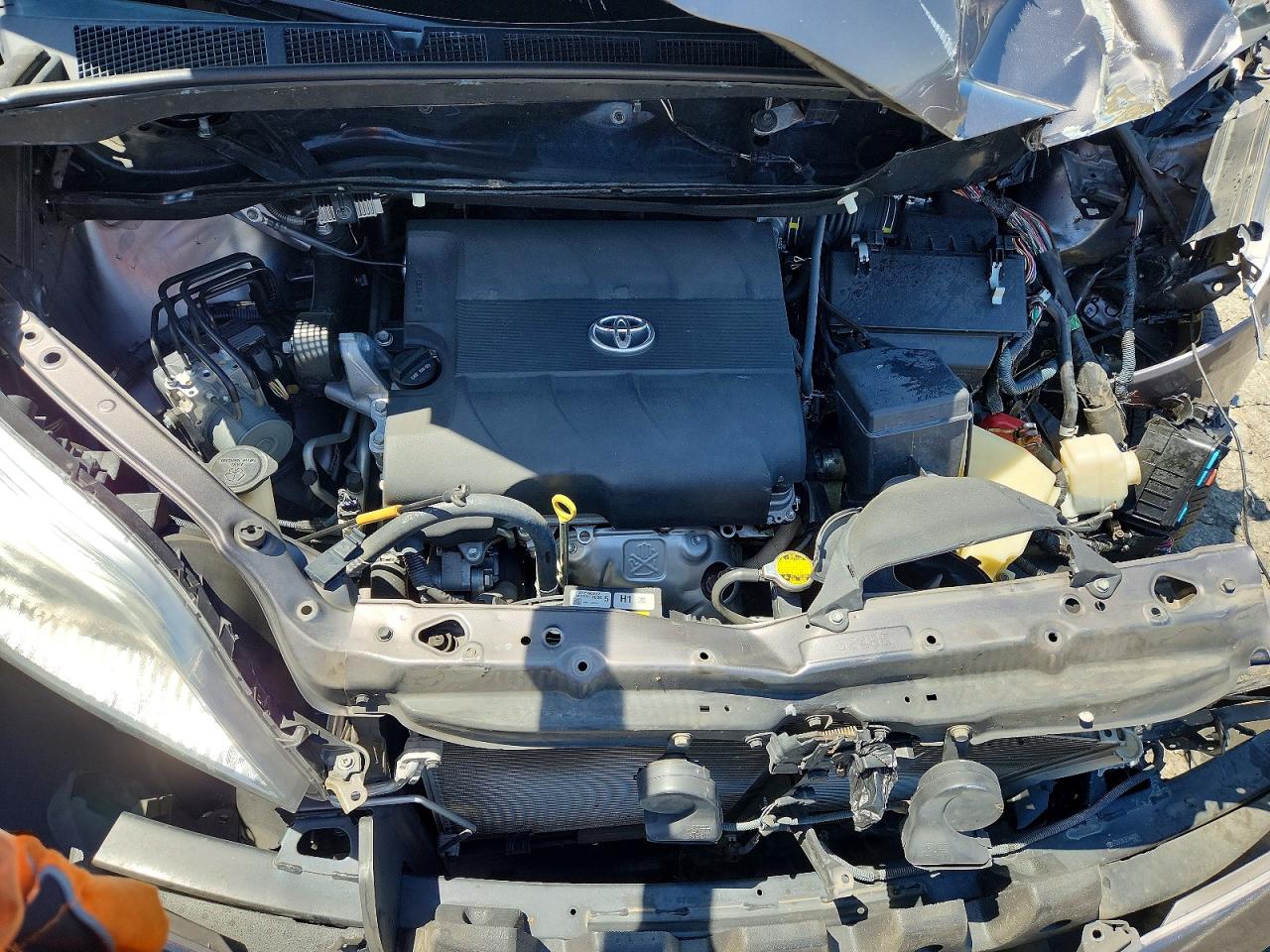 2014 Toyota Sienna L 7-passenger Серый vin: 5TDZK3DC3ES466078
