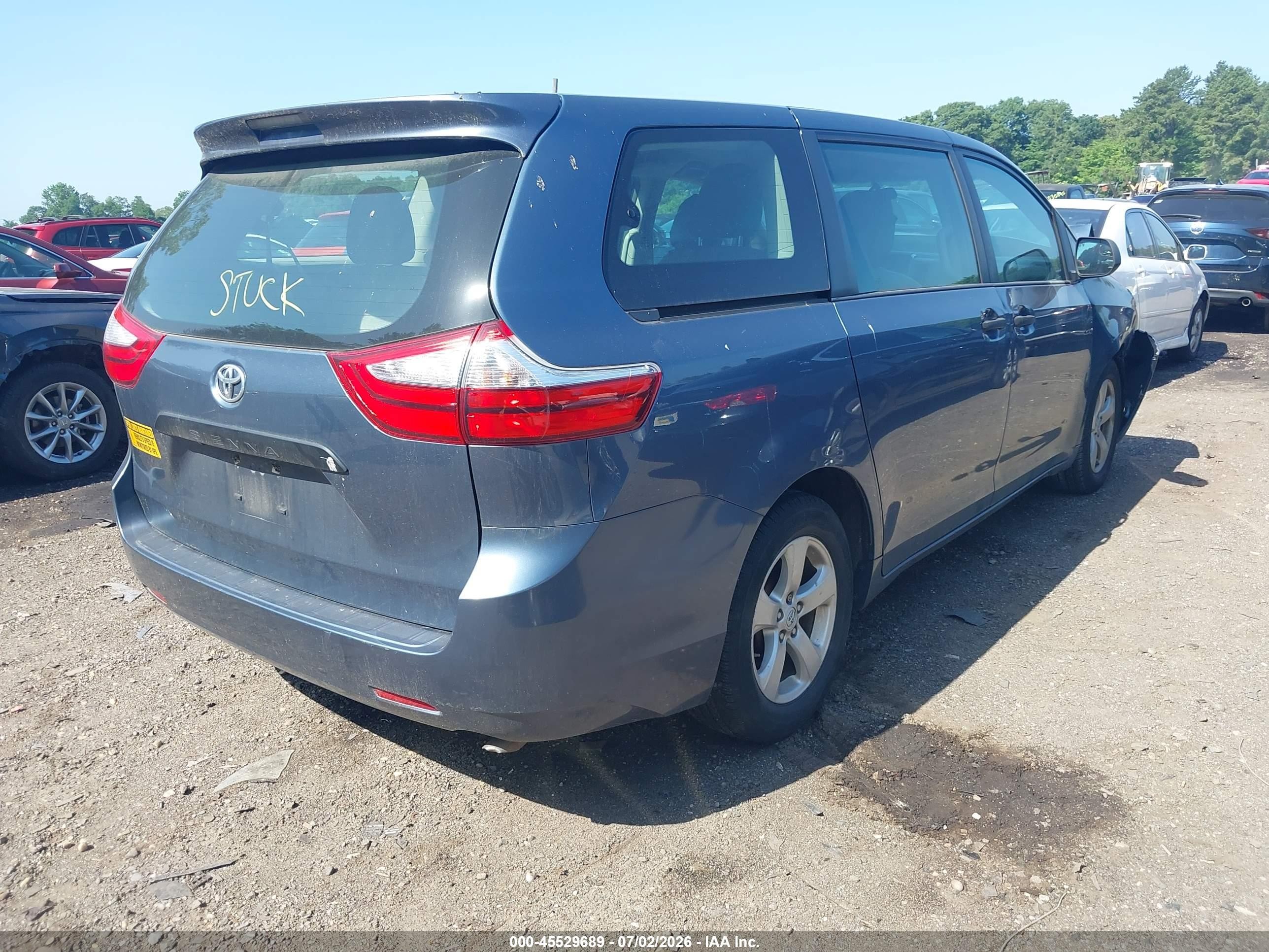 2015 Toyota Sienna L 7 Passenger Синий vin: 5TDZK3DC3FS585962