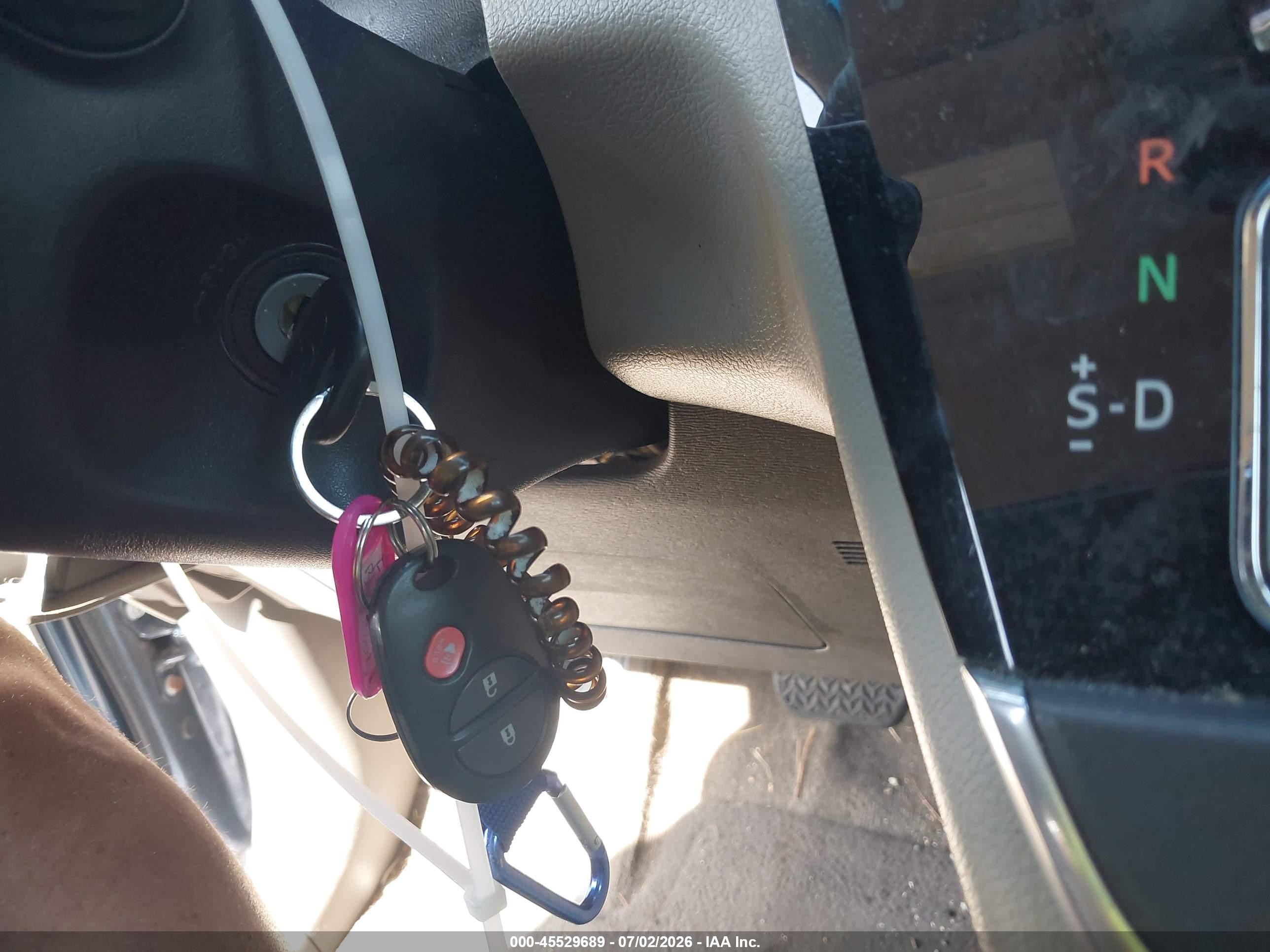 2015 Toyota Sienna L 7 Passenger Синий vin: 5TDZK3DC3FS585962