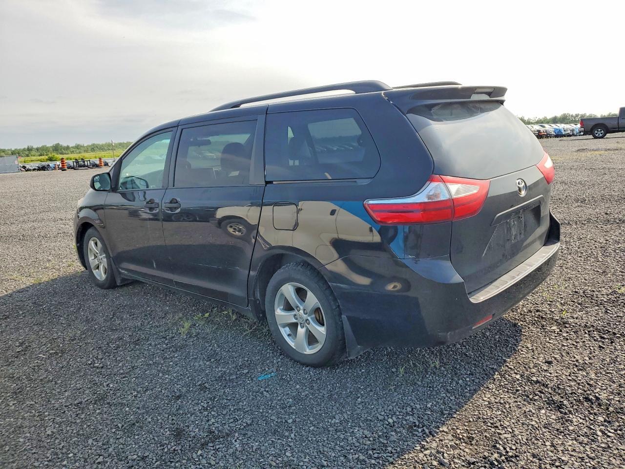 2015 Toyota Sienna L 7-passenger Black vin: 5TDZK3DC3FS629426
