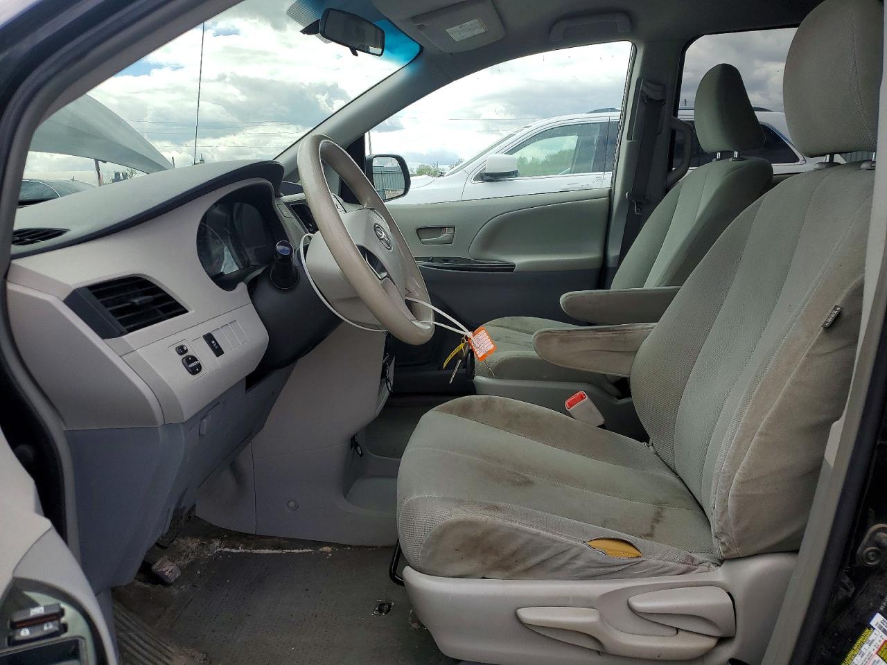 2014 Toyota Sienna Черный vin: 5TDZK3DC4ES494472