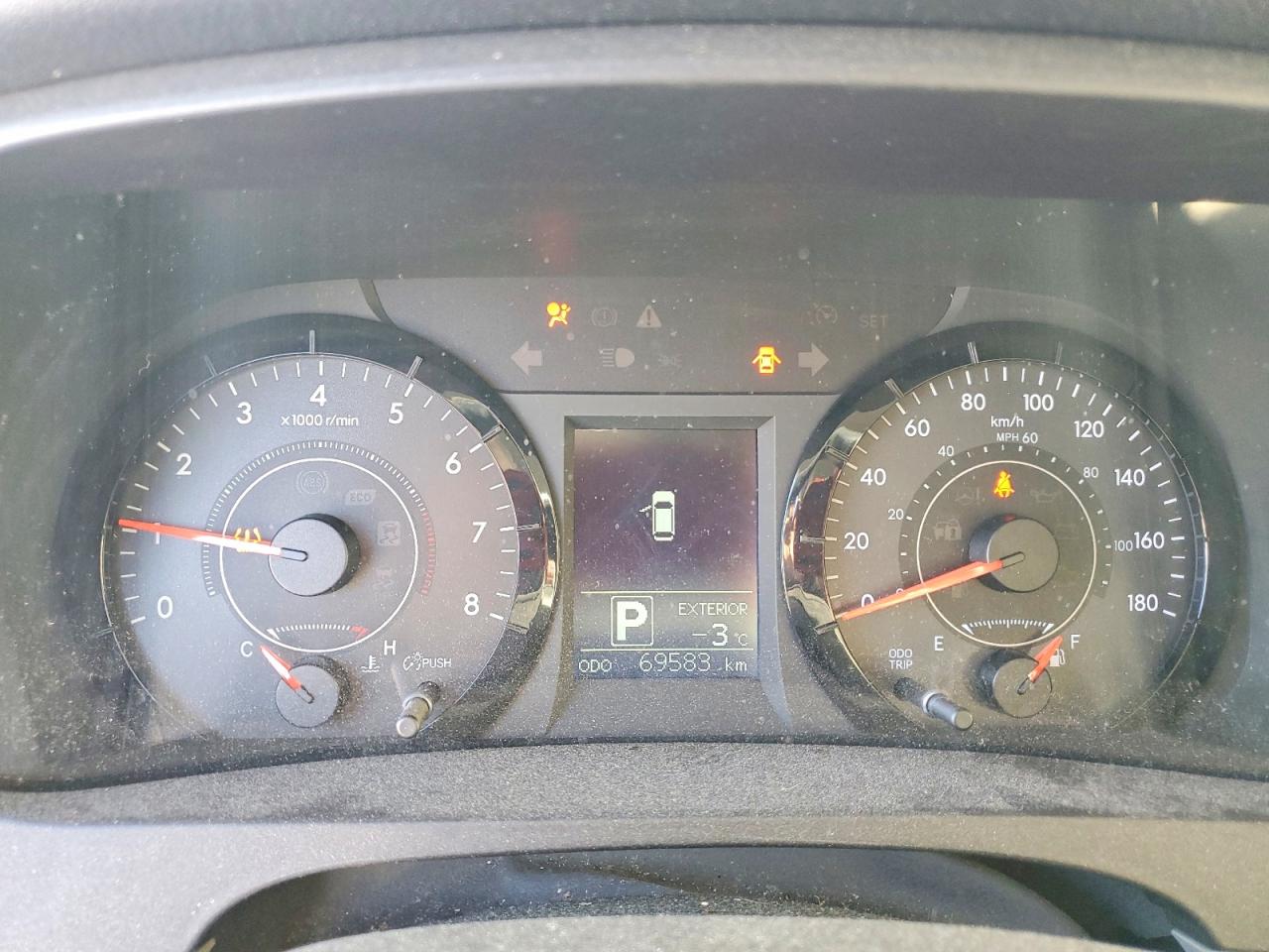 2015 Toyota Sienna Серебряный vin: 5TDZK3DC4FS595626