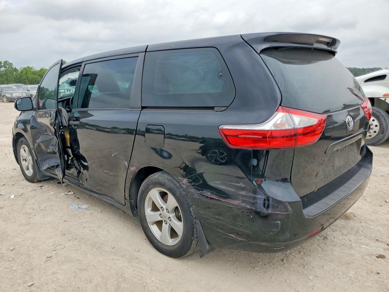 2015 Toyota Sienna L 7-passenger Black vin: 5TDZK3DC5FS541641