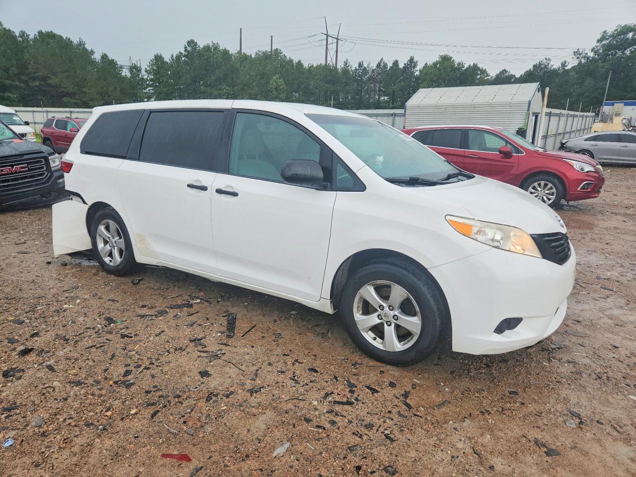 2015 Toyota Sienna L 7-passenger White vin: 5TDZK3DC5FS605340