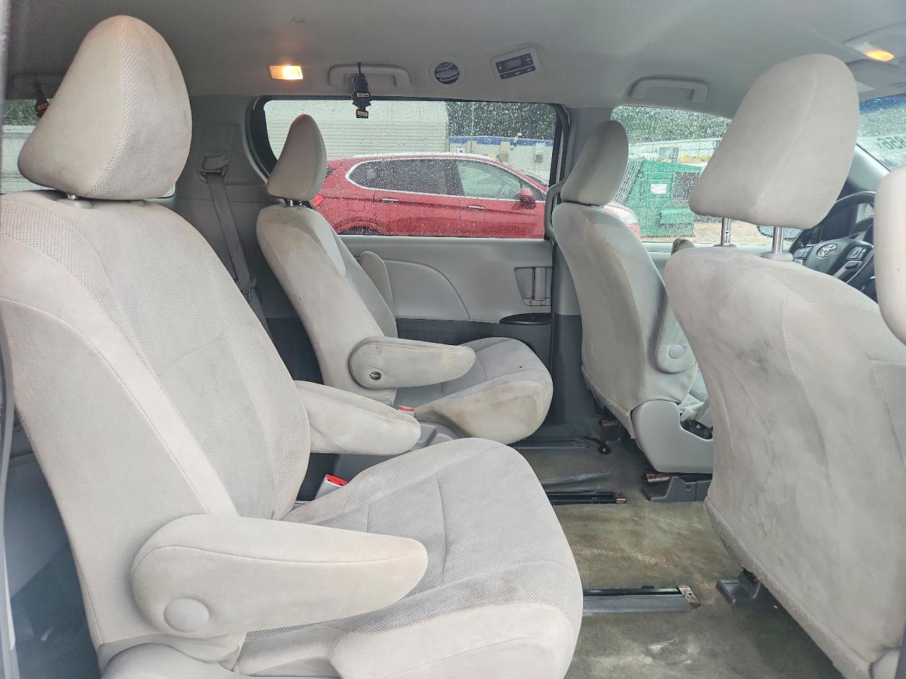2015 Toyota Sienna L 7-passenger White vin: 5TDZK3DC5FS605340