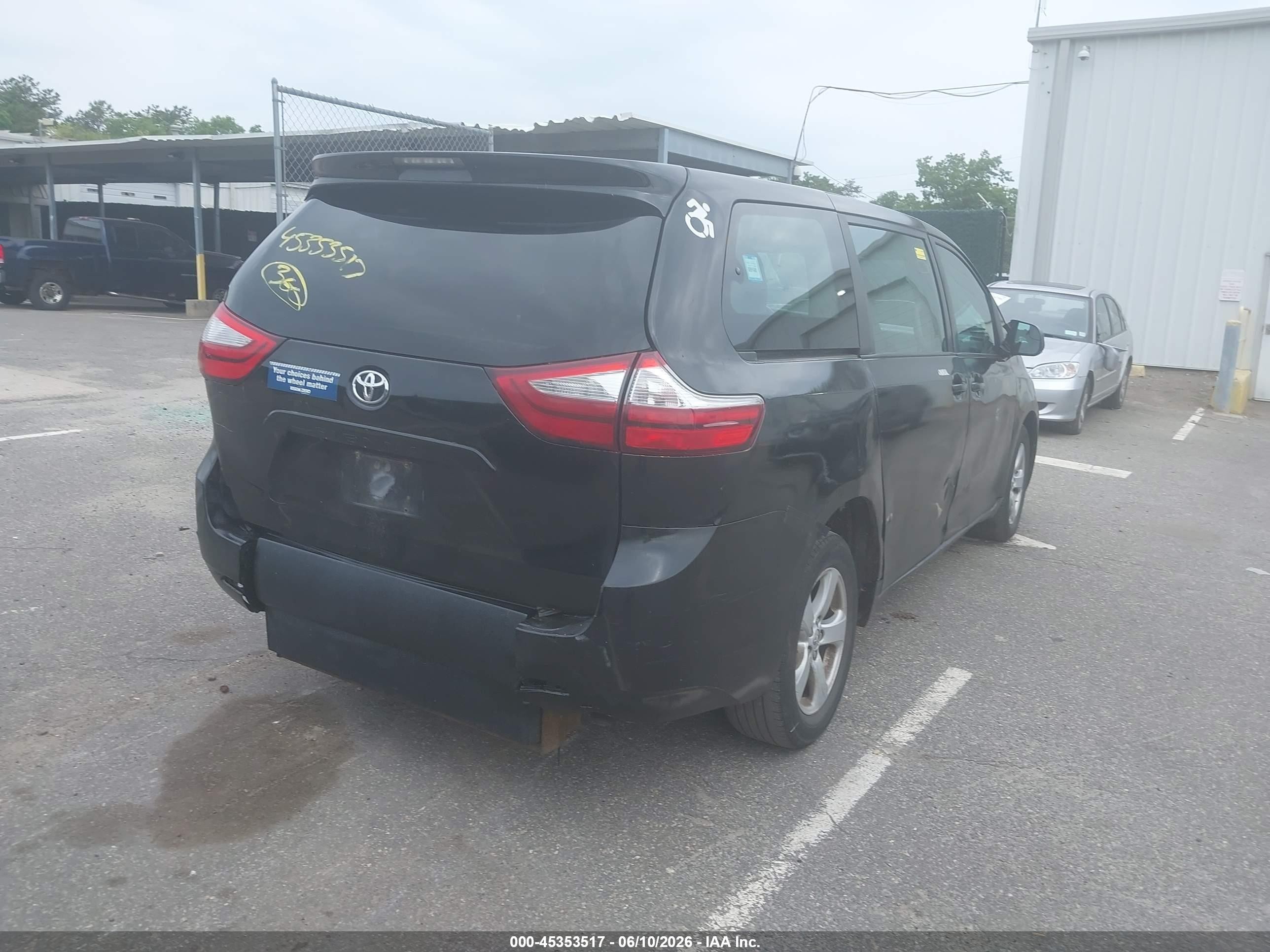 2016 Toyota Sienna L 7 Passenger Black vin: 5TDZK3DC5GS754252