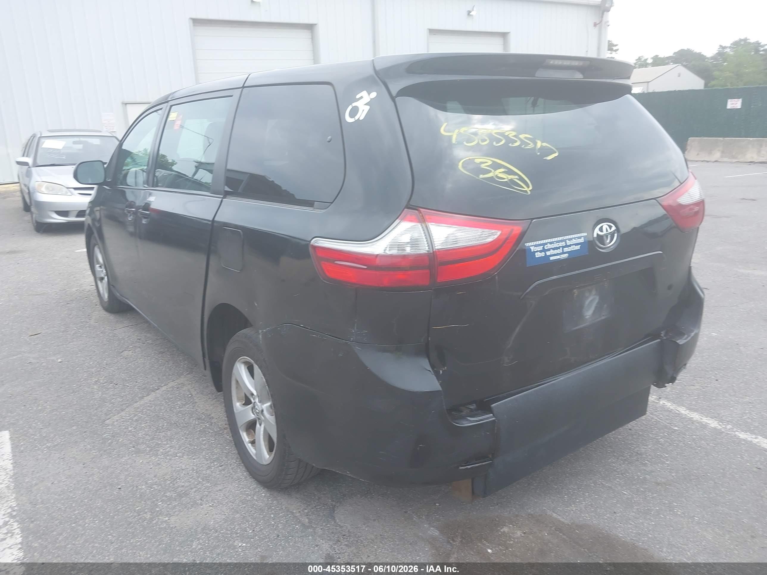 2016 Toyota Sienna L 7 Passenger Black vin: 5TDZK3DC5GS754252