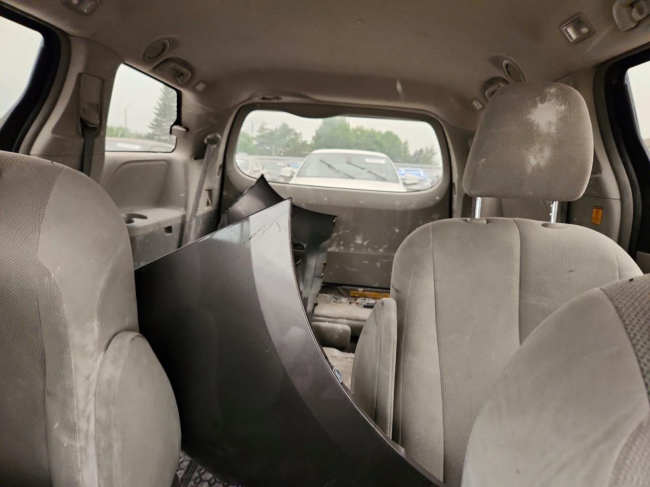 2012 Toyota Sienna Base 7-passenger Gray vin: 5TDZK3DC6CS197328