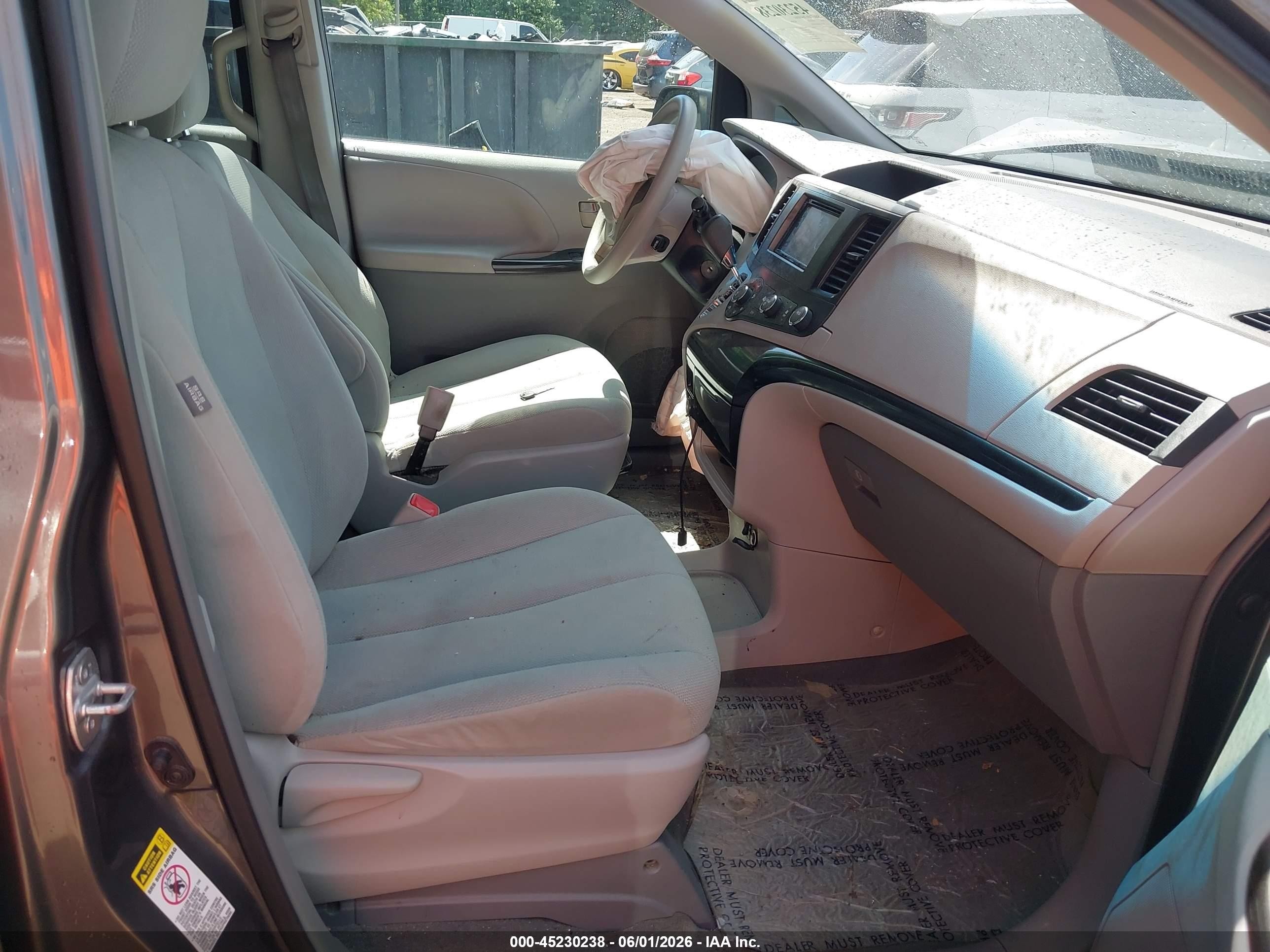 2014 Toyota Sienna L V6 7 Passenger Gray vin: 5TDZK3DC6ES440364