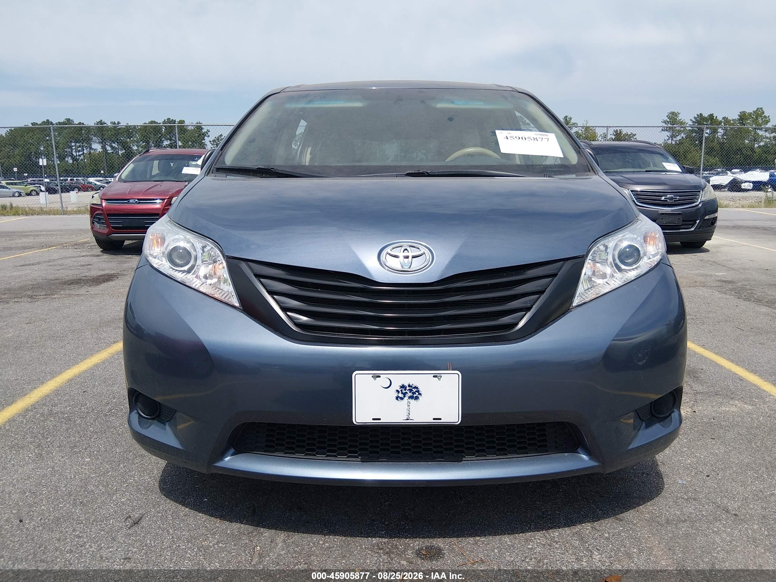 2014 Toyota Sienna L V6 7 Passenger Blue vin: 5TDZK3DC6ES498622
