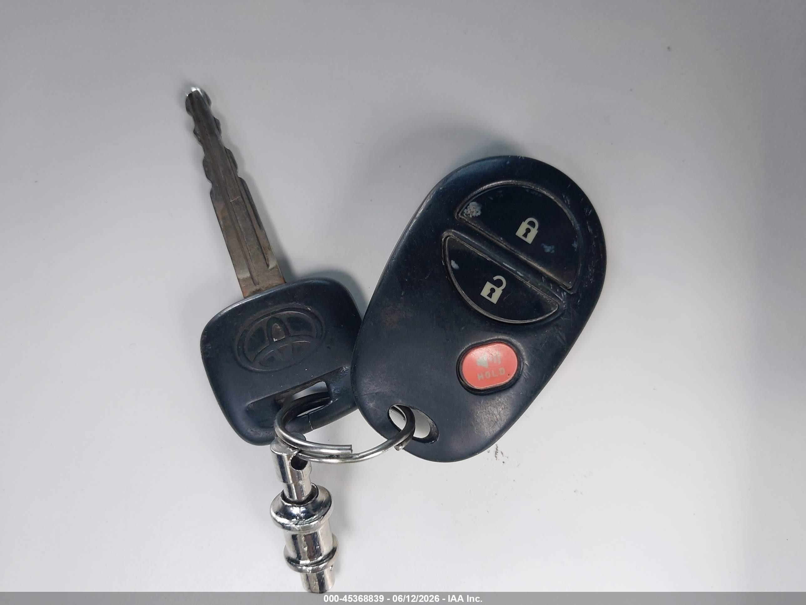 2011 Toyota Sienna Base V6 Черный vin: 5TDZK3DC7BS015764