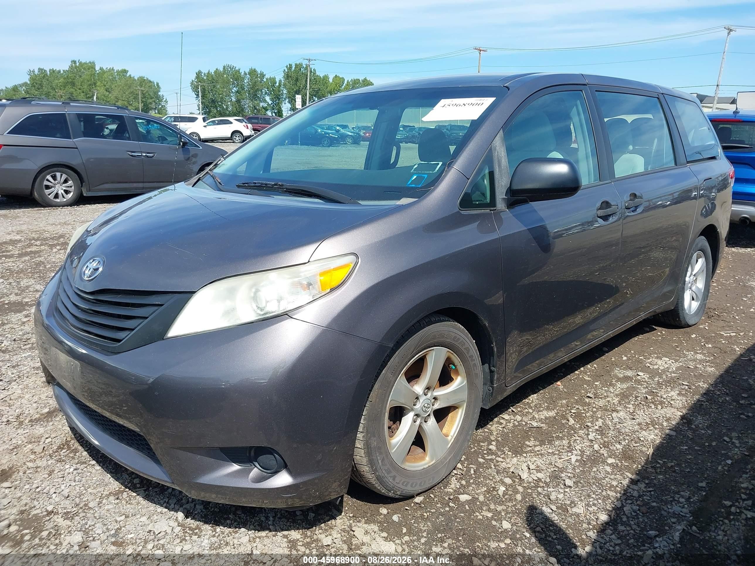 2011 Toyota Sienna Base V6 Gray vin: 5TDZK3DC7BS062535