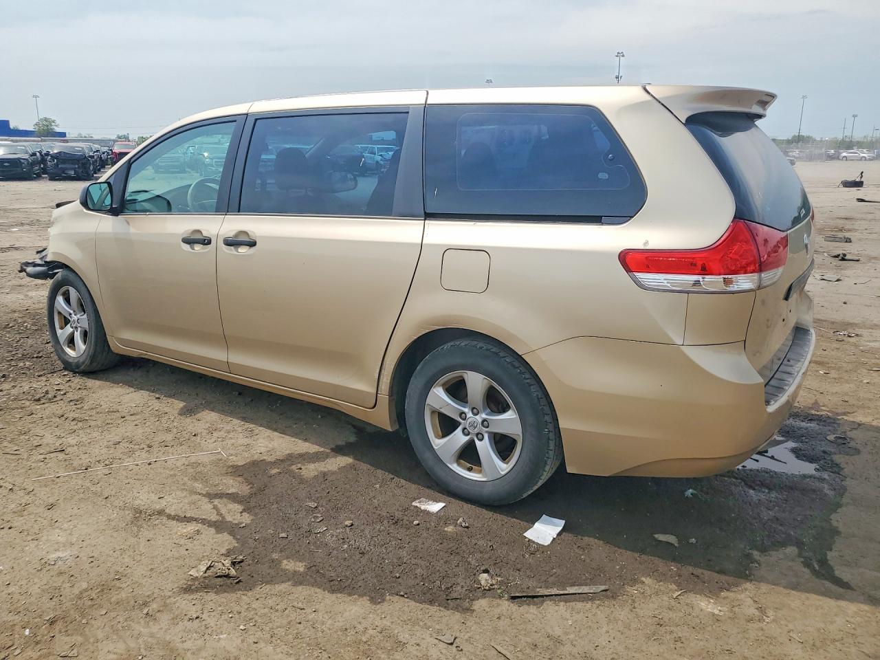 2013 Toyota Sienna L 7-passenger Tan vin: 5TDZK3DC7DS287721