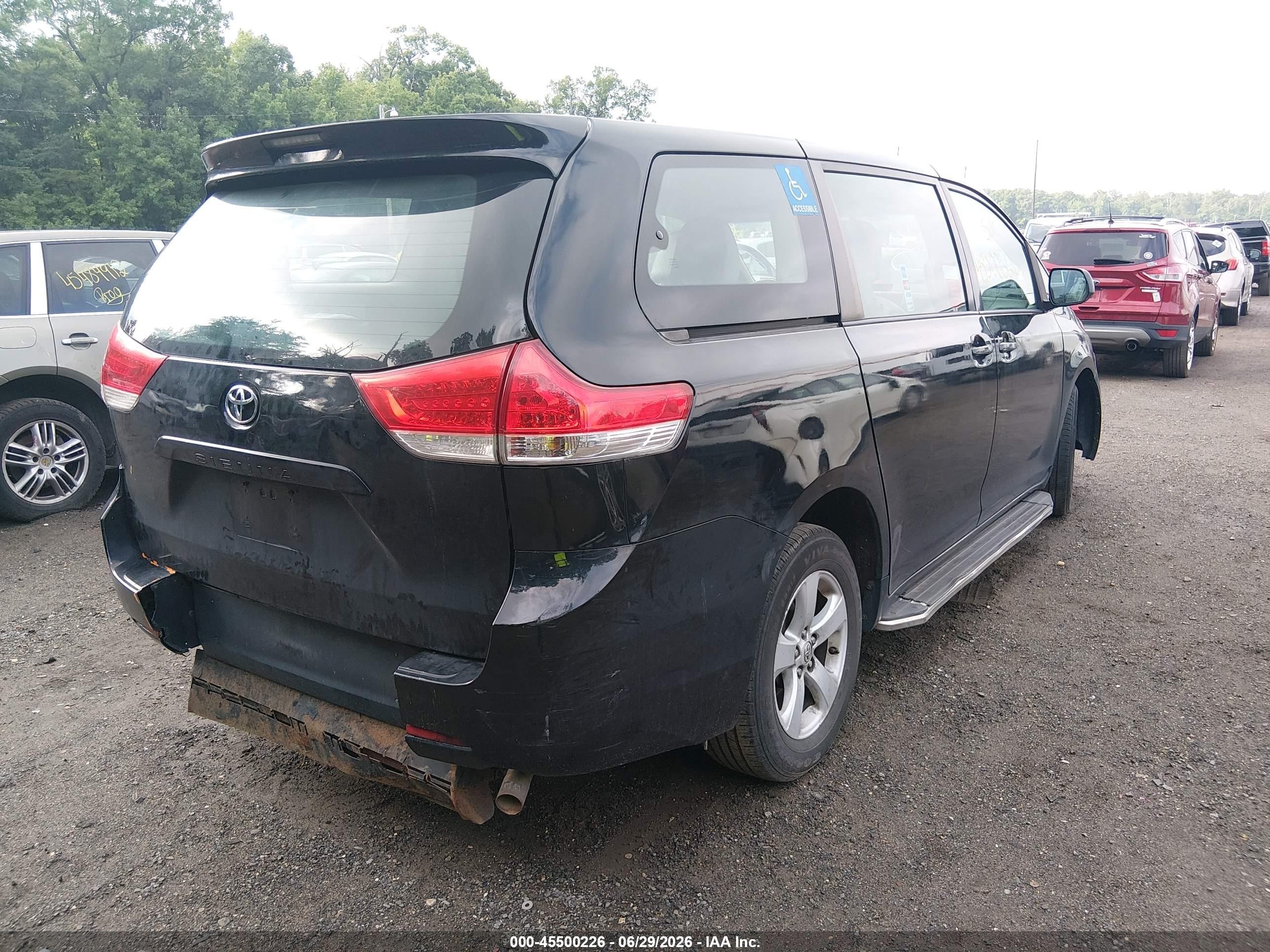 2013 Toyota Sienna L V6 7 Passenger Black vin: 5TDZK3DC7DS326484