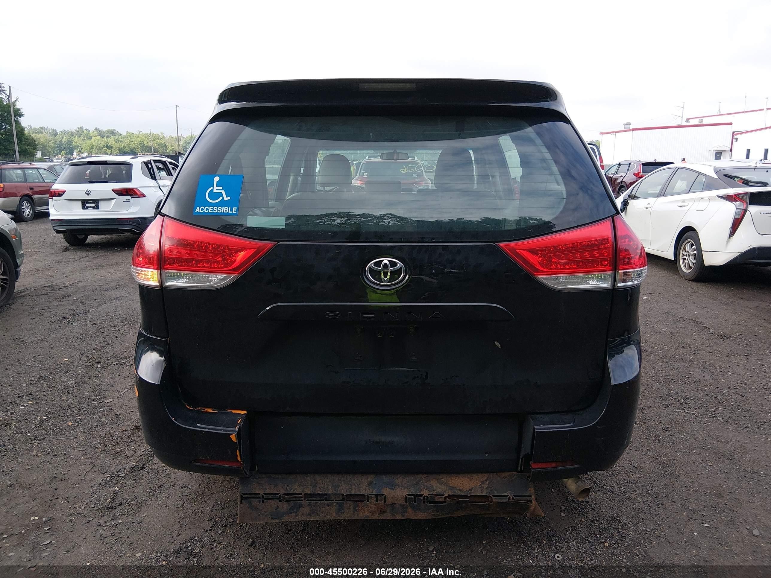 2013 Toyota Sienna L V6 7 Passenger Black vin: 5TDZK3DC7DS326484