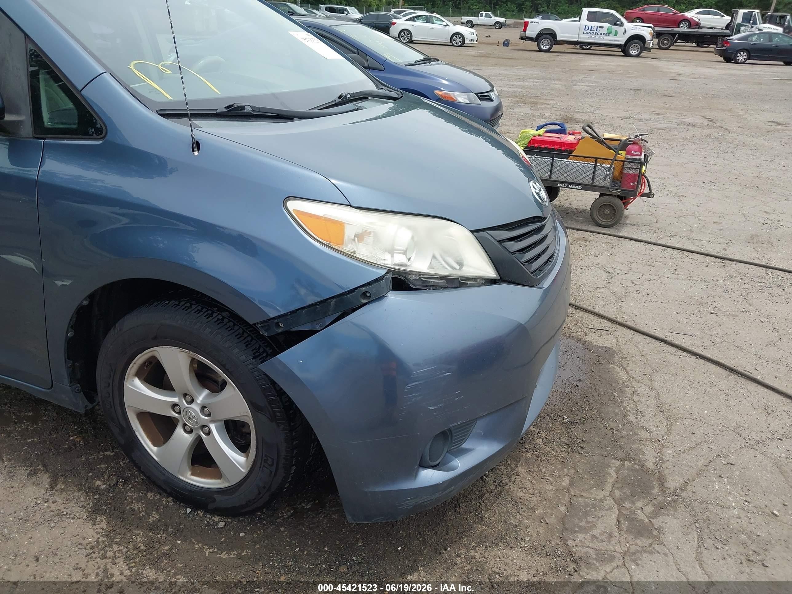 2013 Toyota Sienna L V6 7 Passenger Синий vin: 5TDZK3DC7DS392727