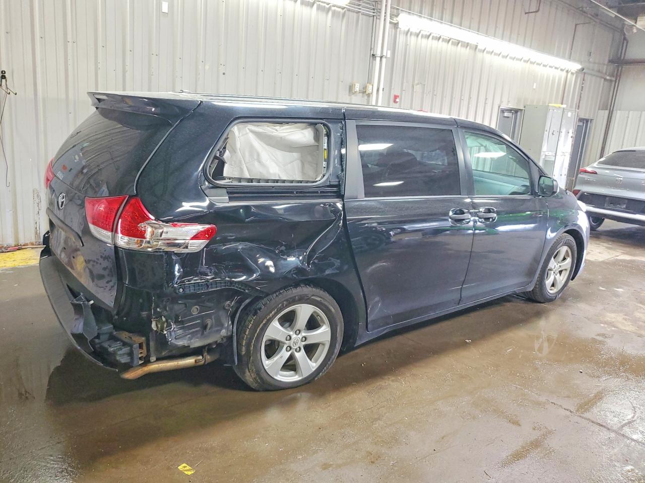 2013 Toyota Sienna L 7-passenger Black vin: 5TDZK3DC8DS398505